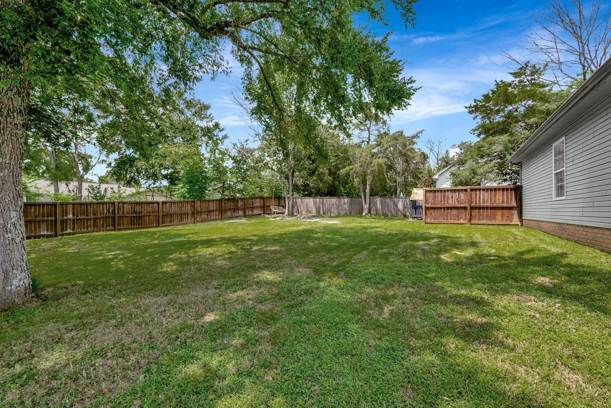 203 Sondra Ct