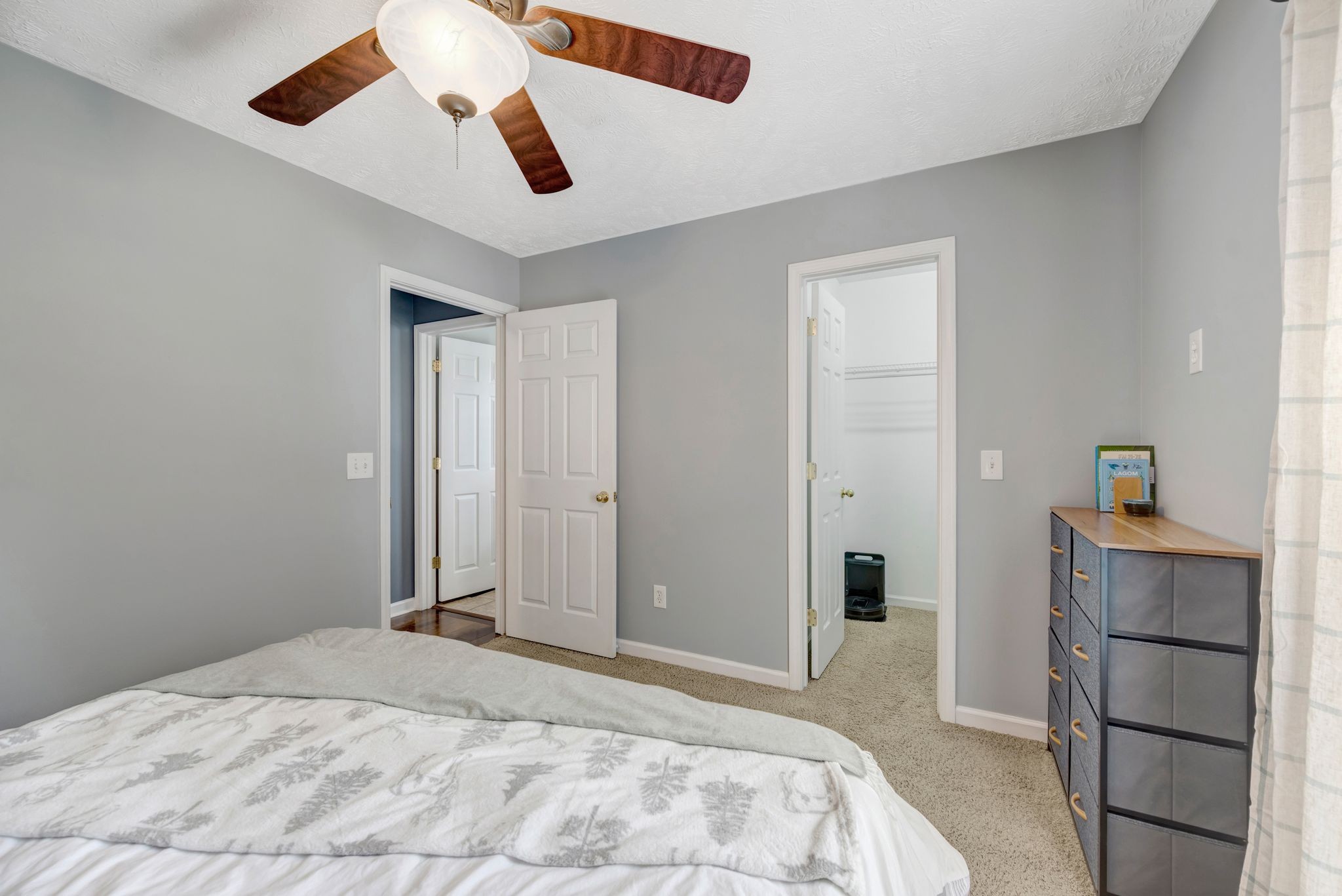 203 Sondra Ct