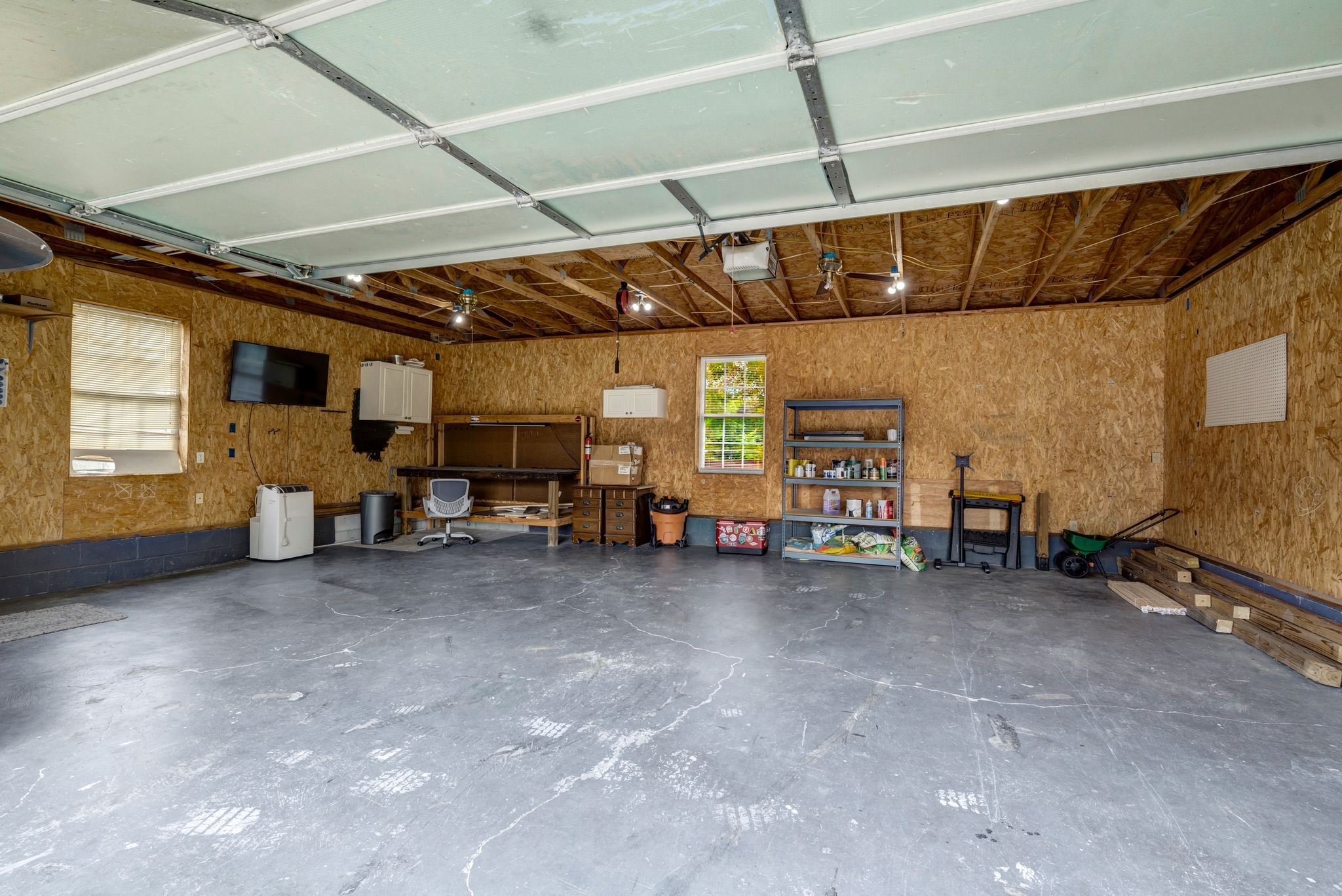 203 Sondra Ct