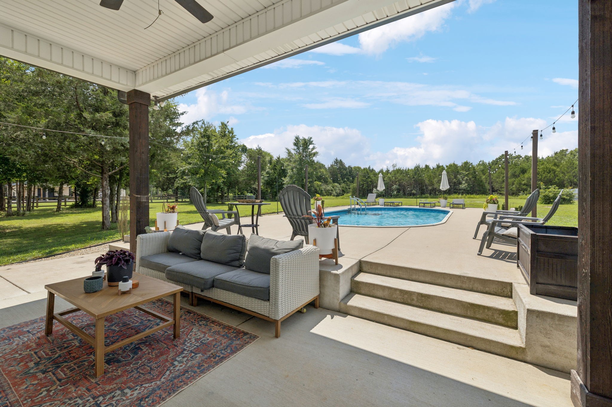 180 Flat Woods Rd