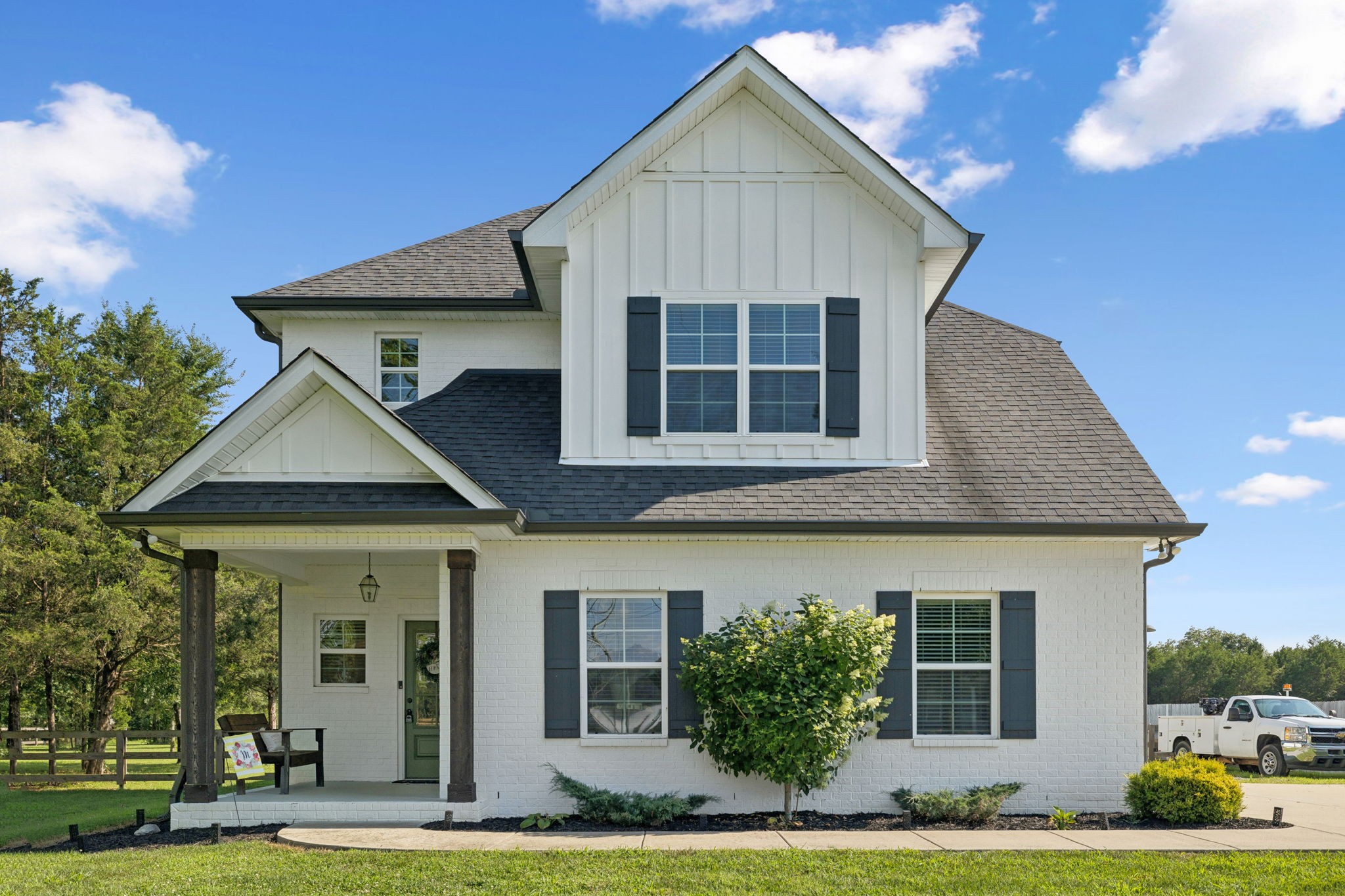 180 Flat Woods Rd