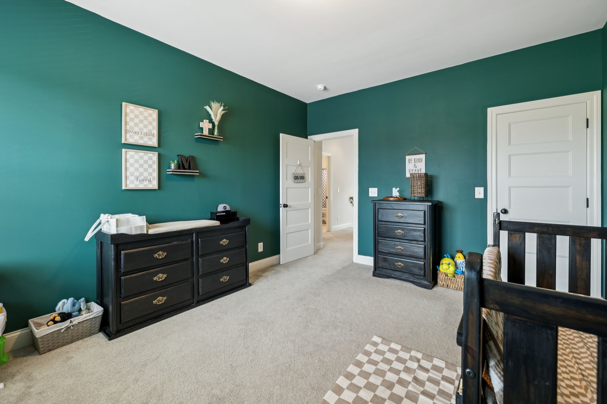 180 Flat Woods Rd