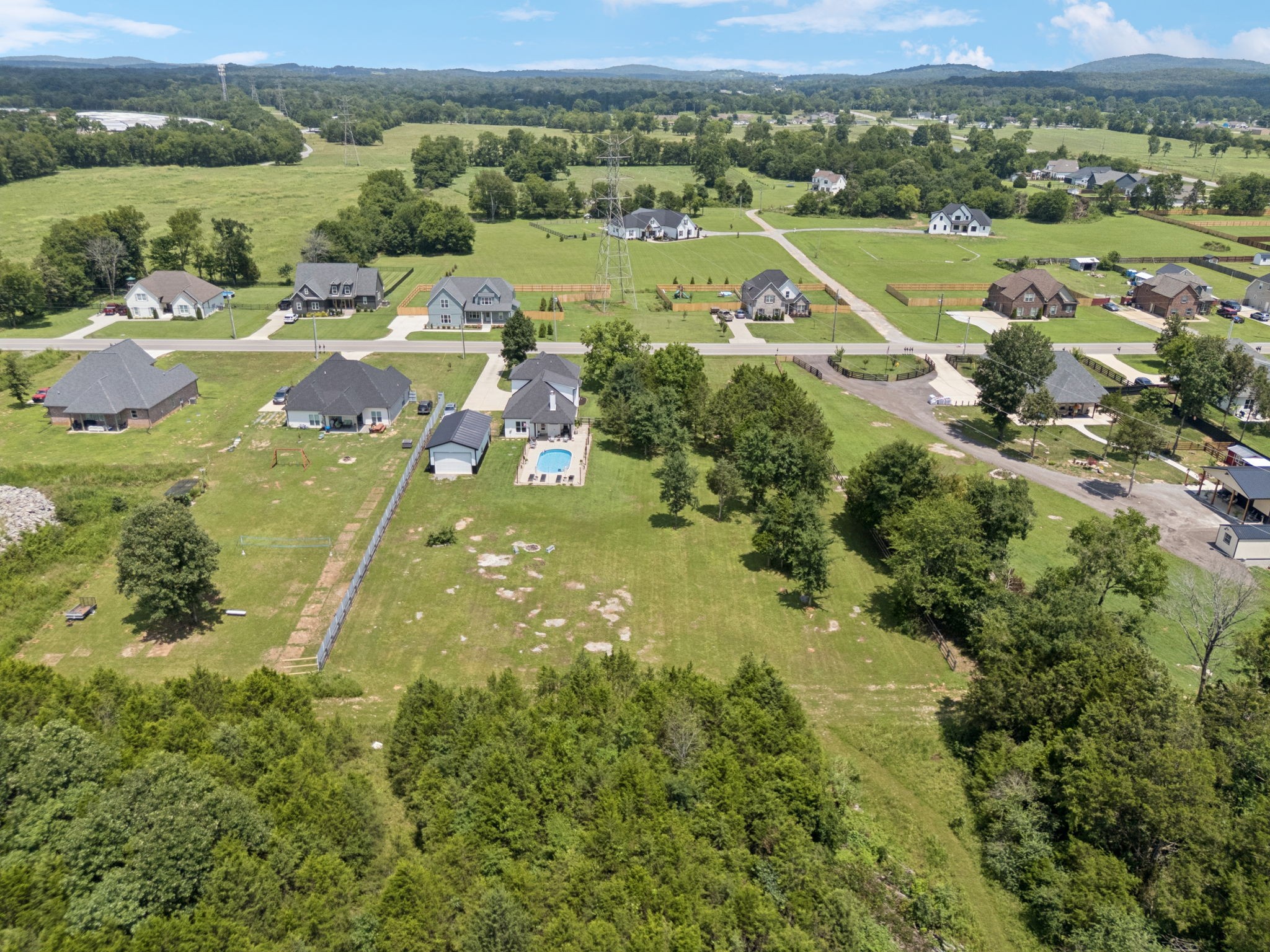 180 Flat Woods Rd
