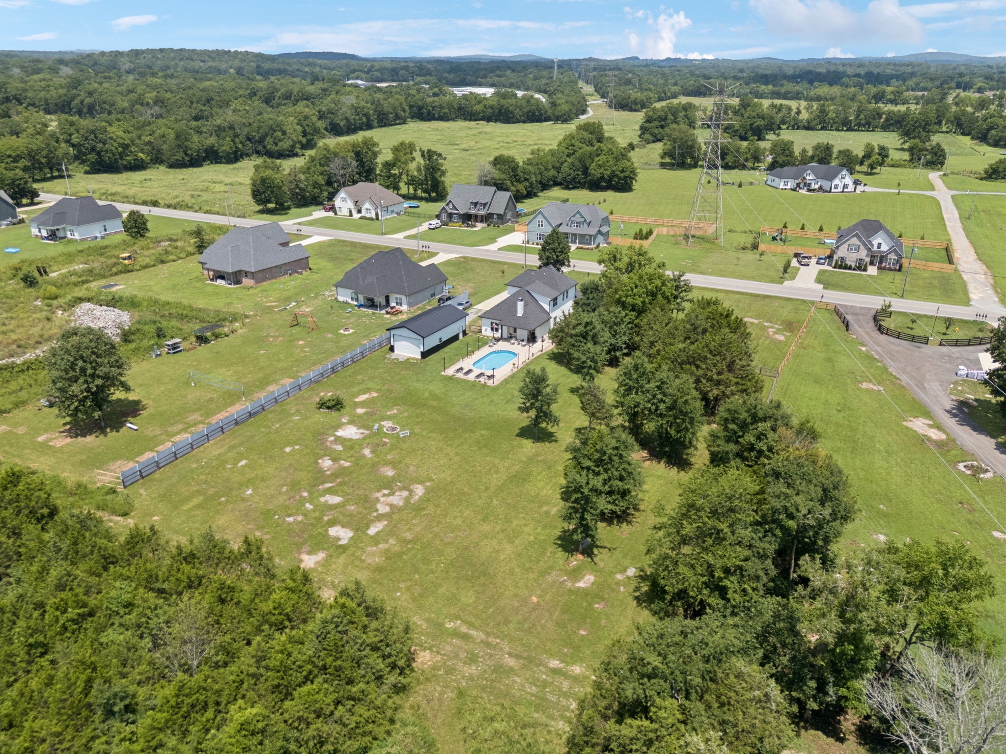 180 Flat Woods Rd