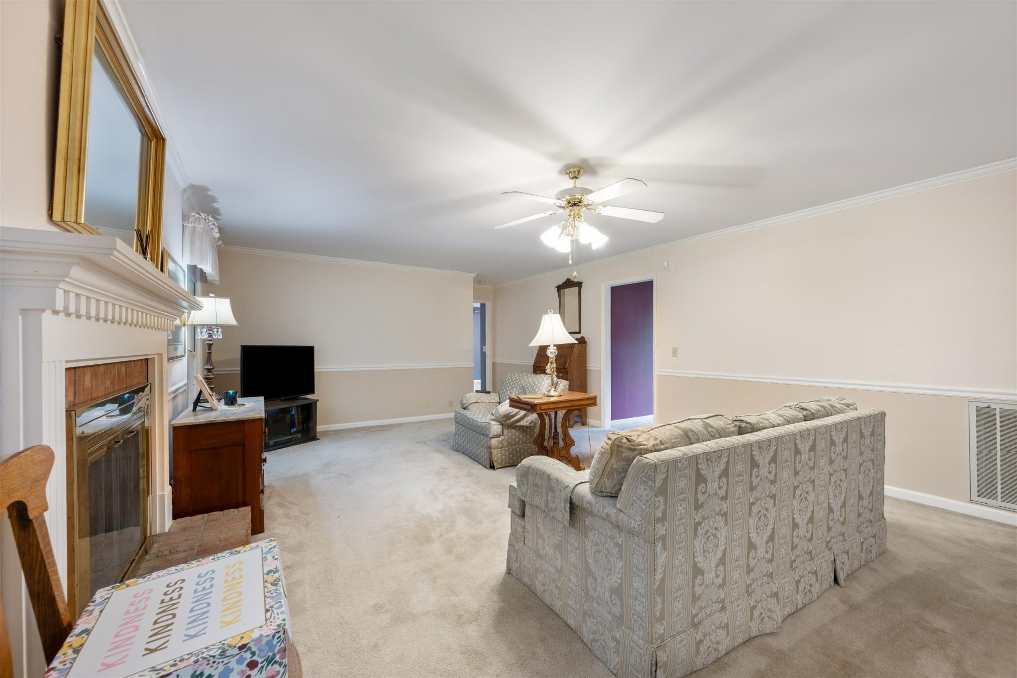 2307 Londonderry Dr