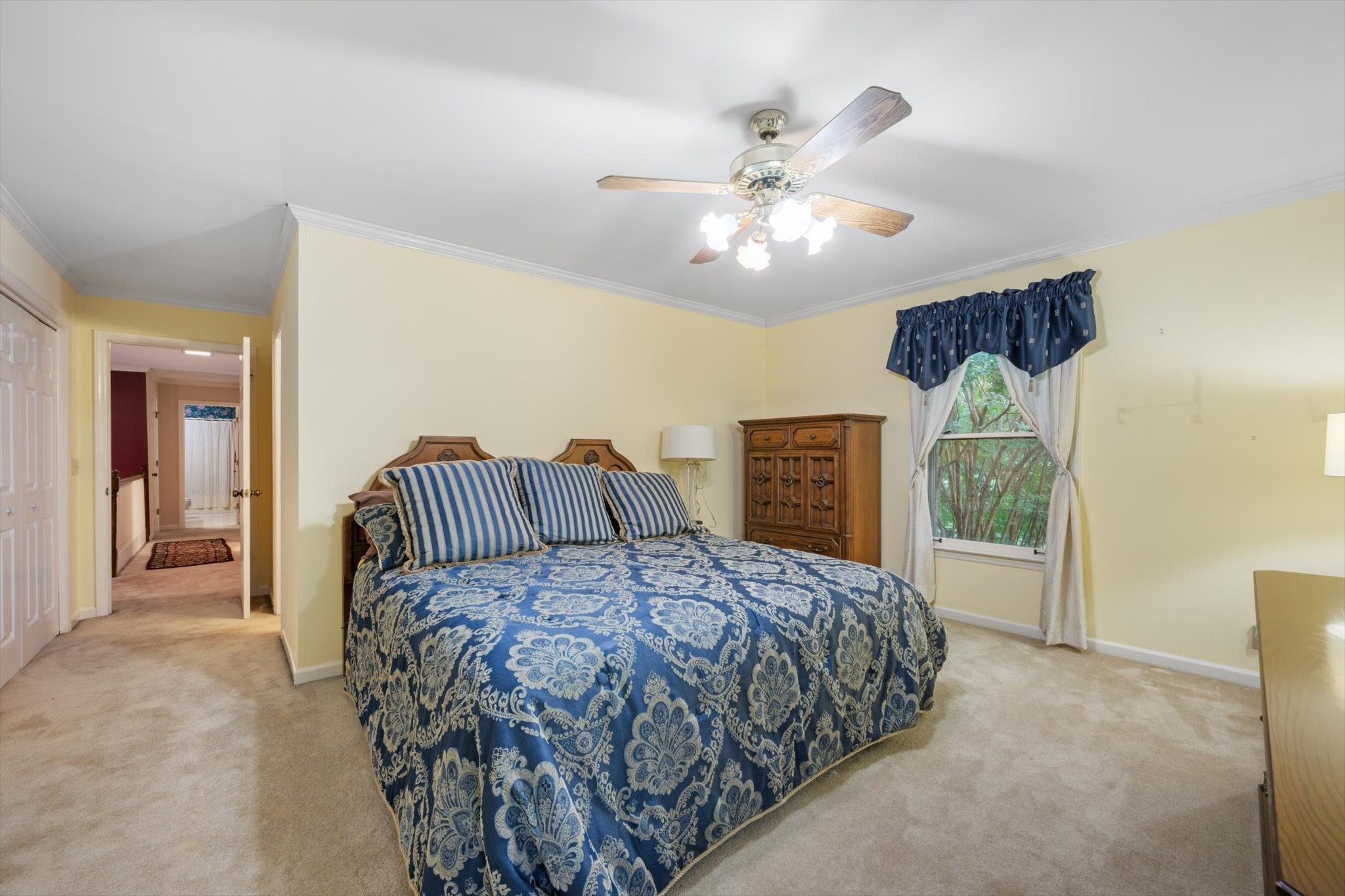 2307 Londonderry Dr