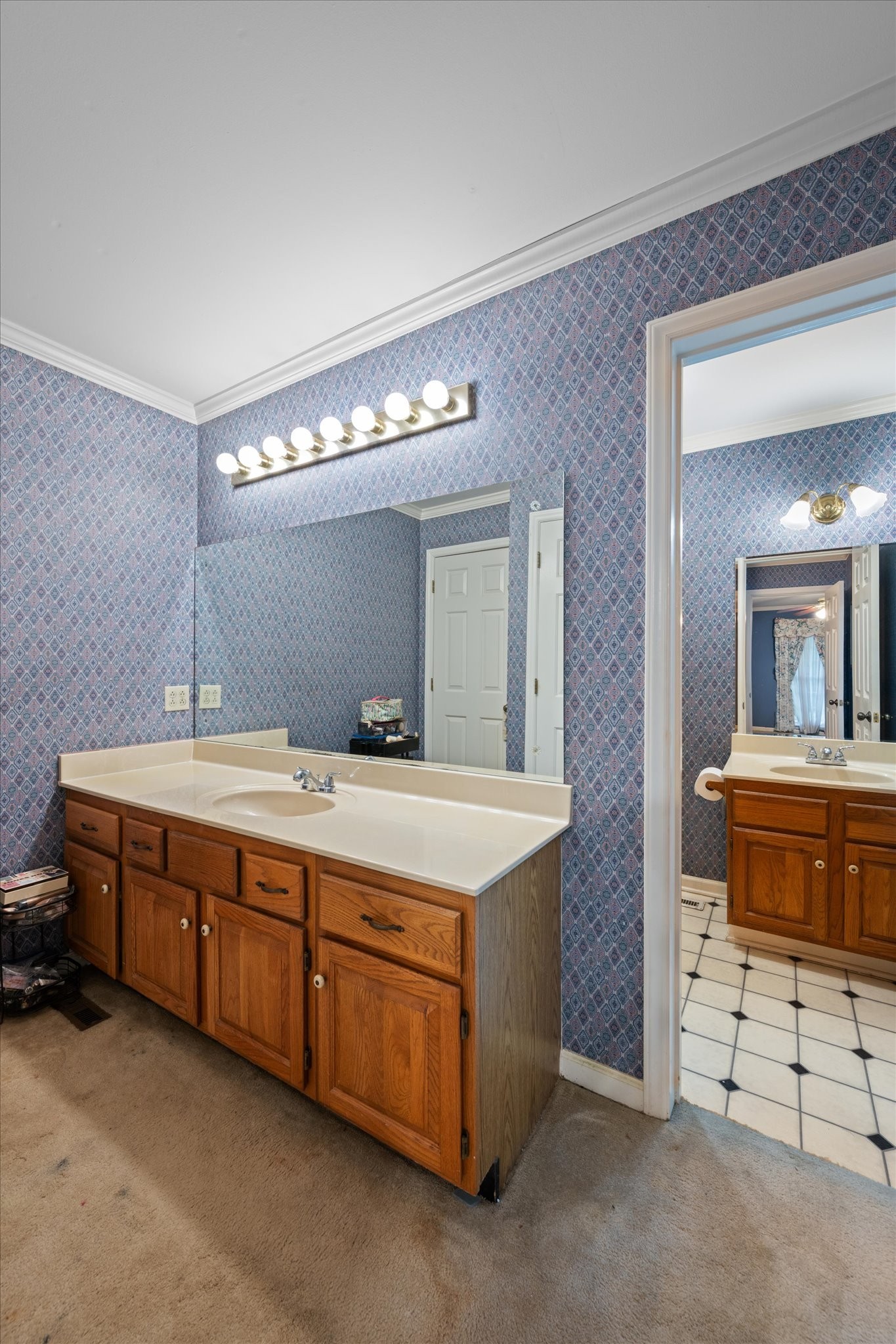 2307 Londonderry Dr