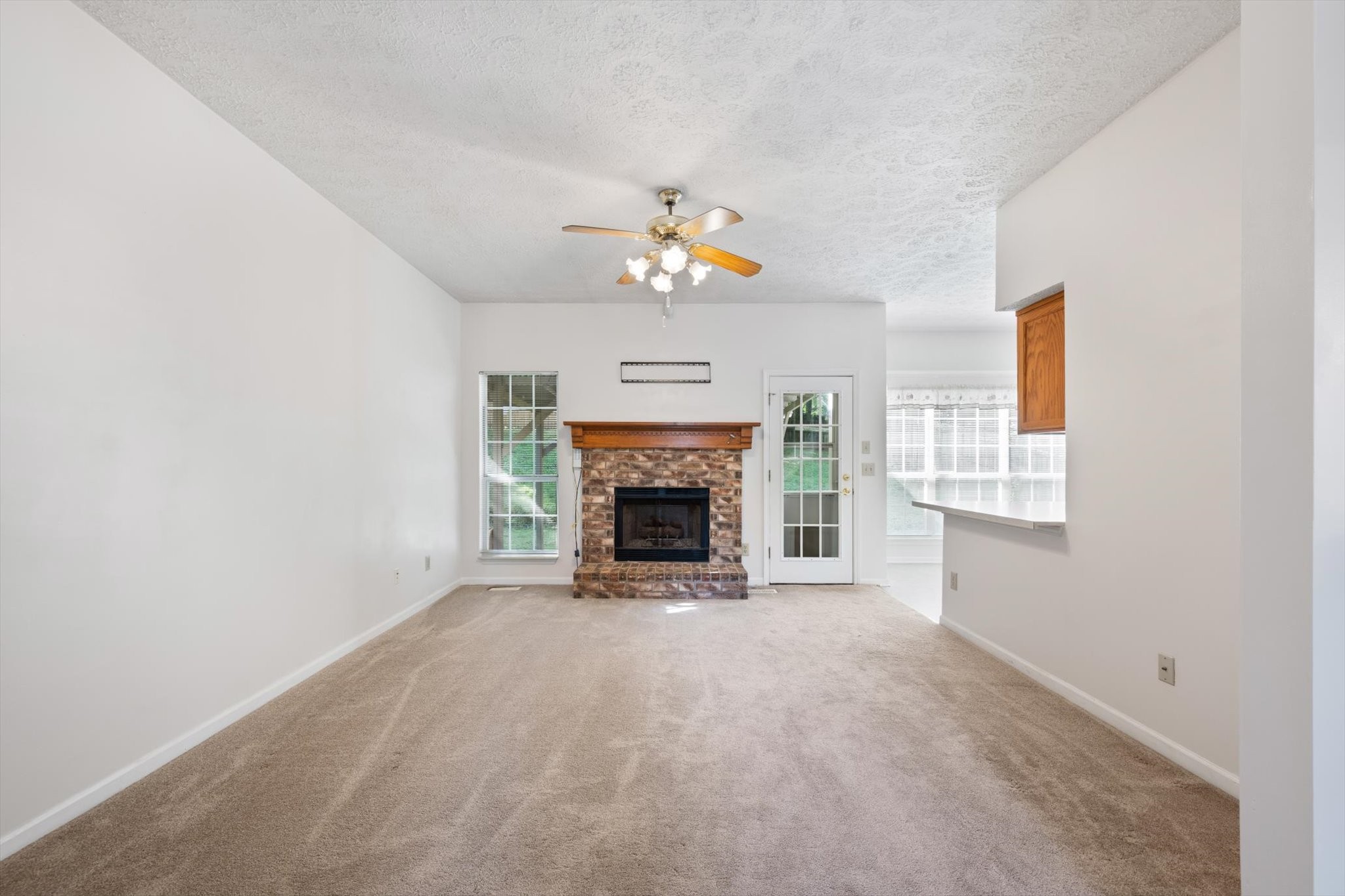 2528 Oak Forest Dr