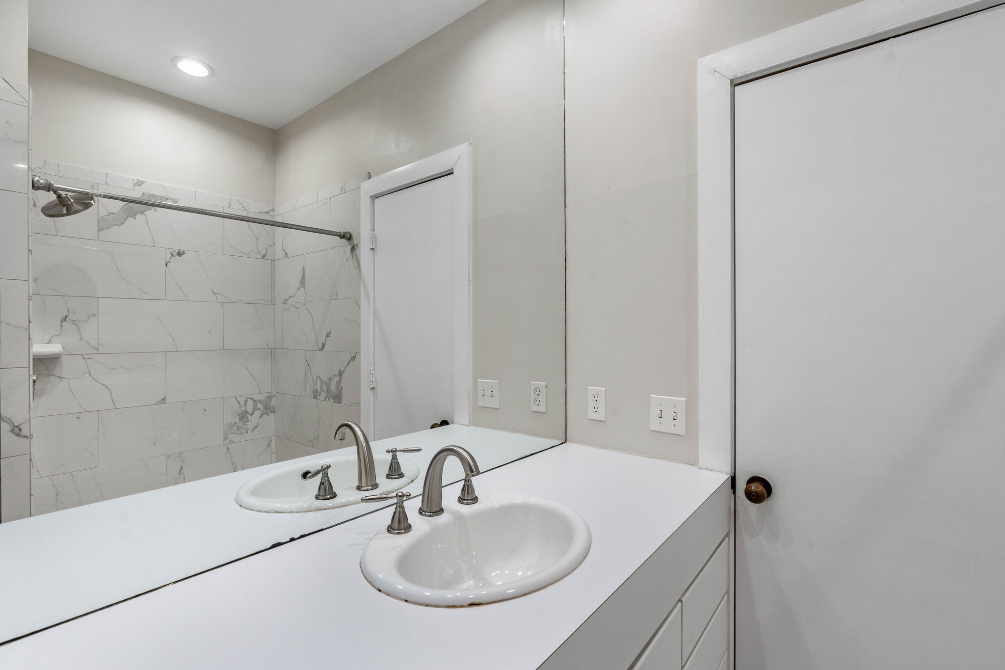 125 Hampton Pl
