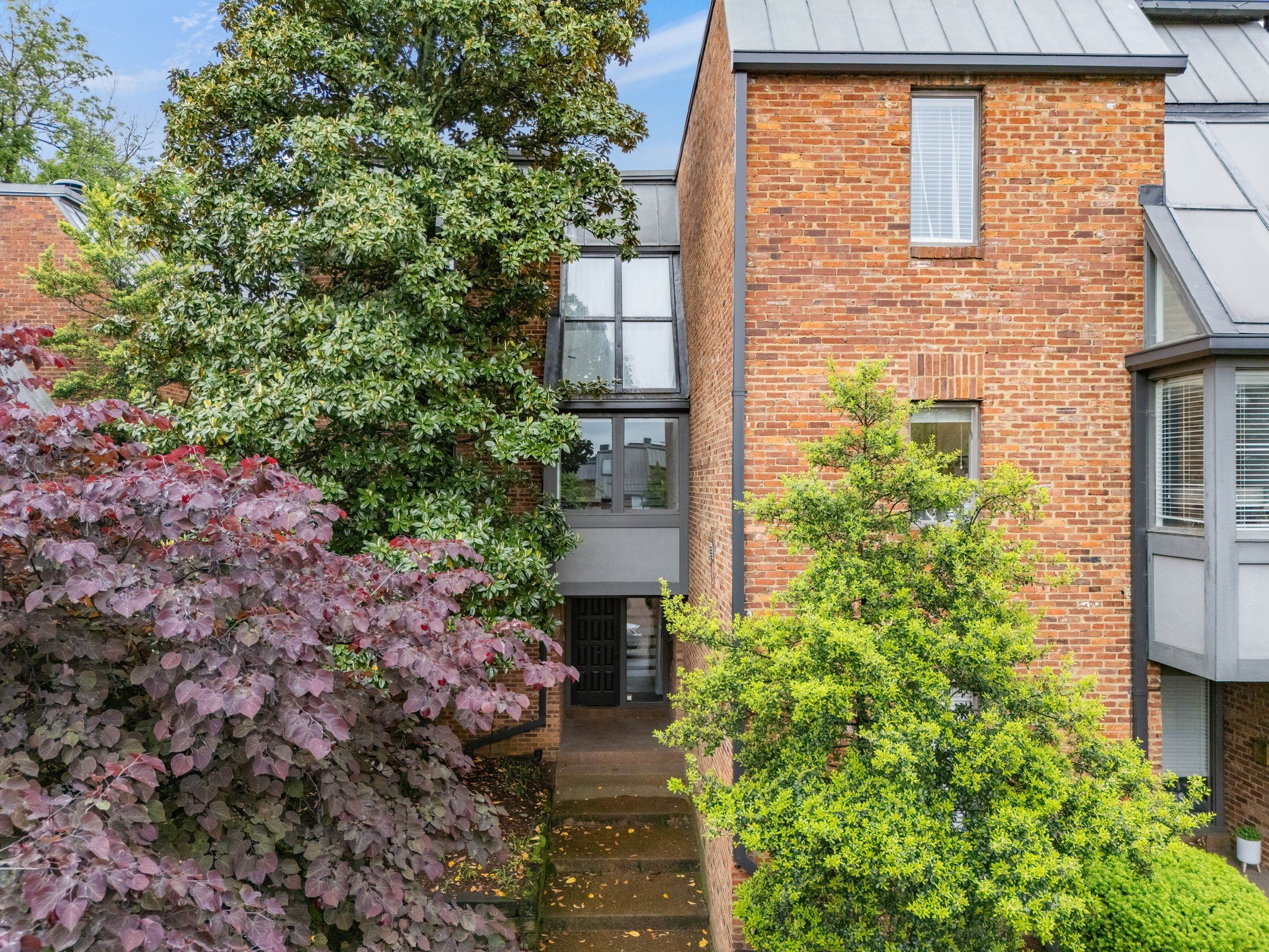 125 Hampton Pl