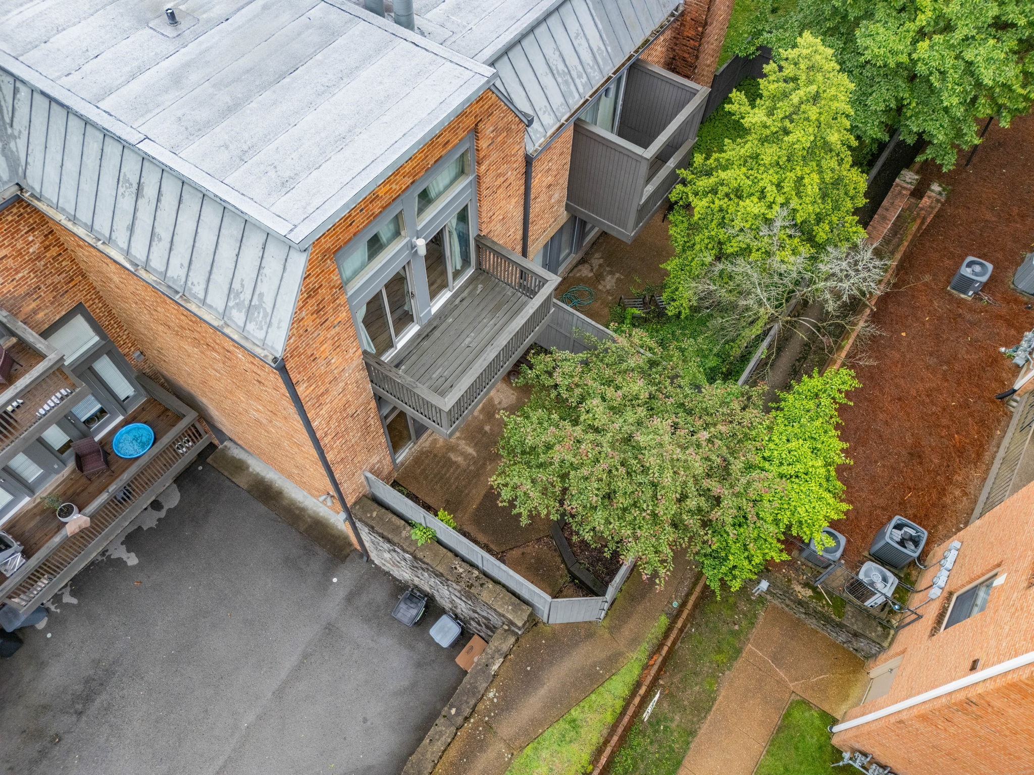 125 Hampton Pl