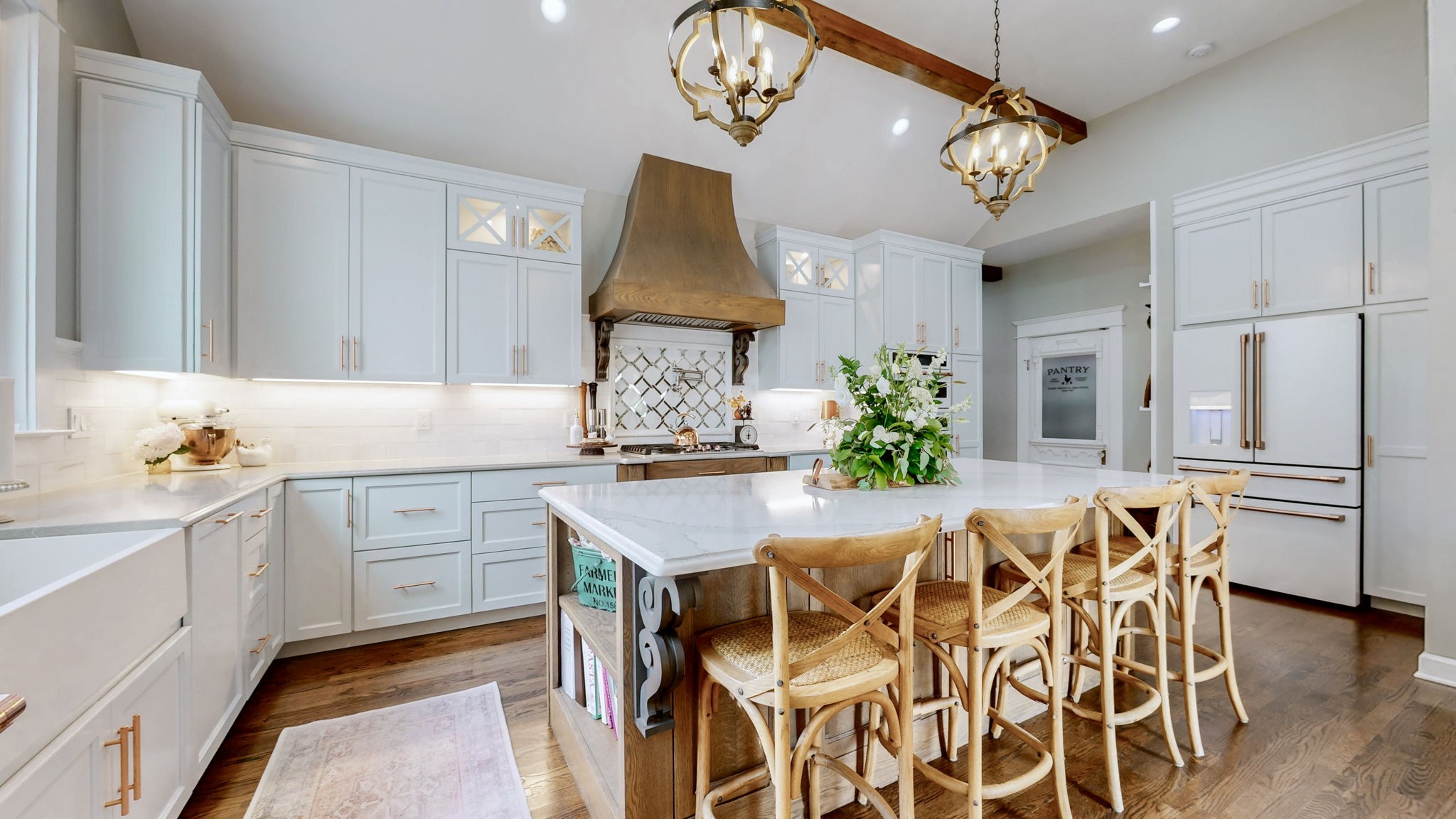552 Overview Ln