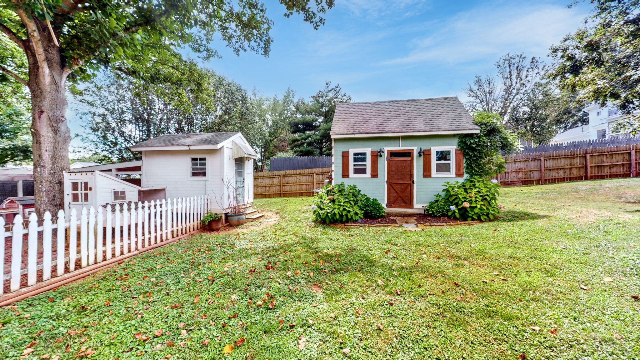 552 Overview Ln