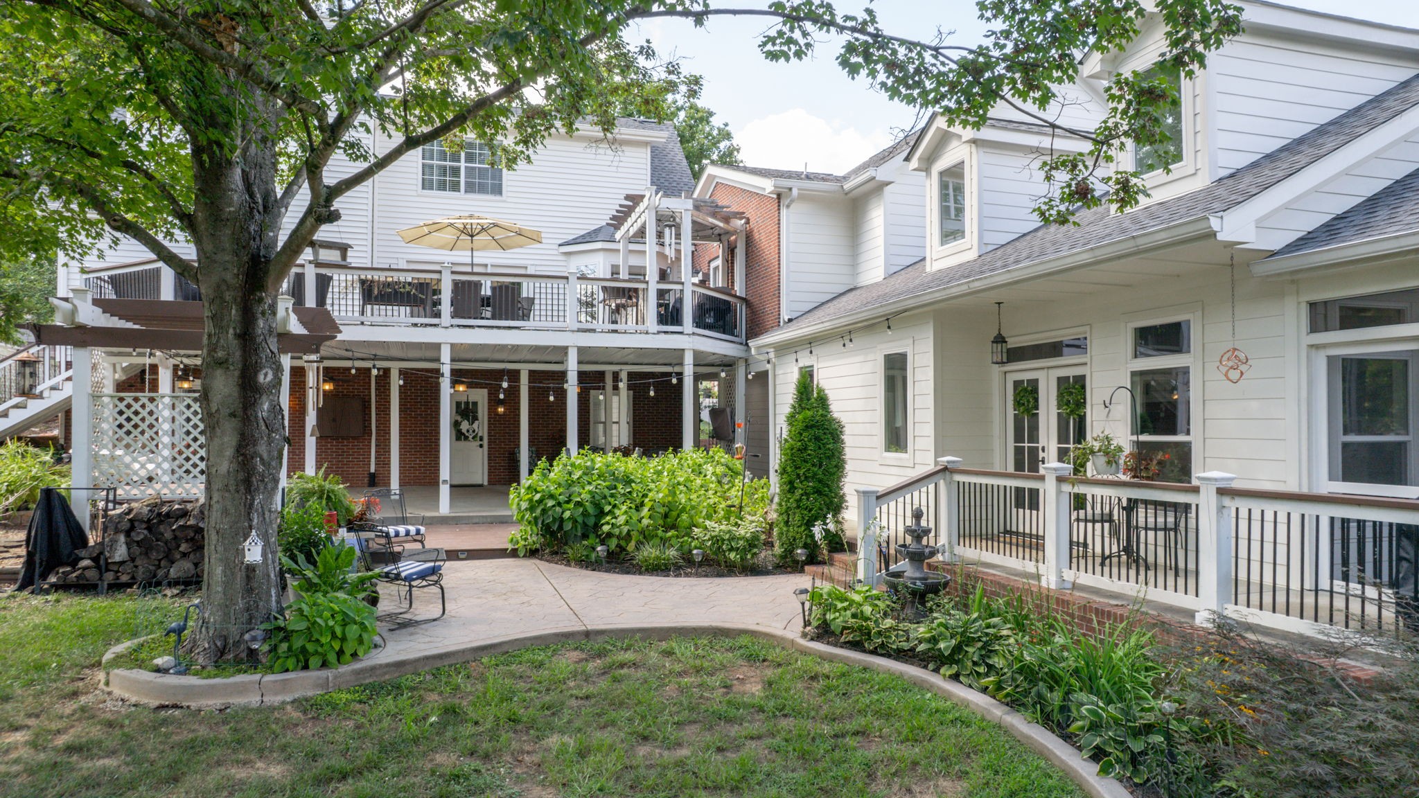 552 Overview Ln