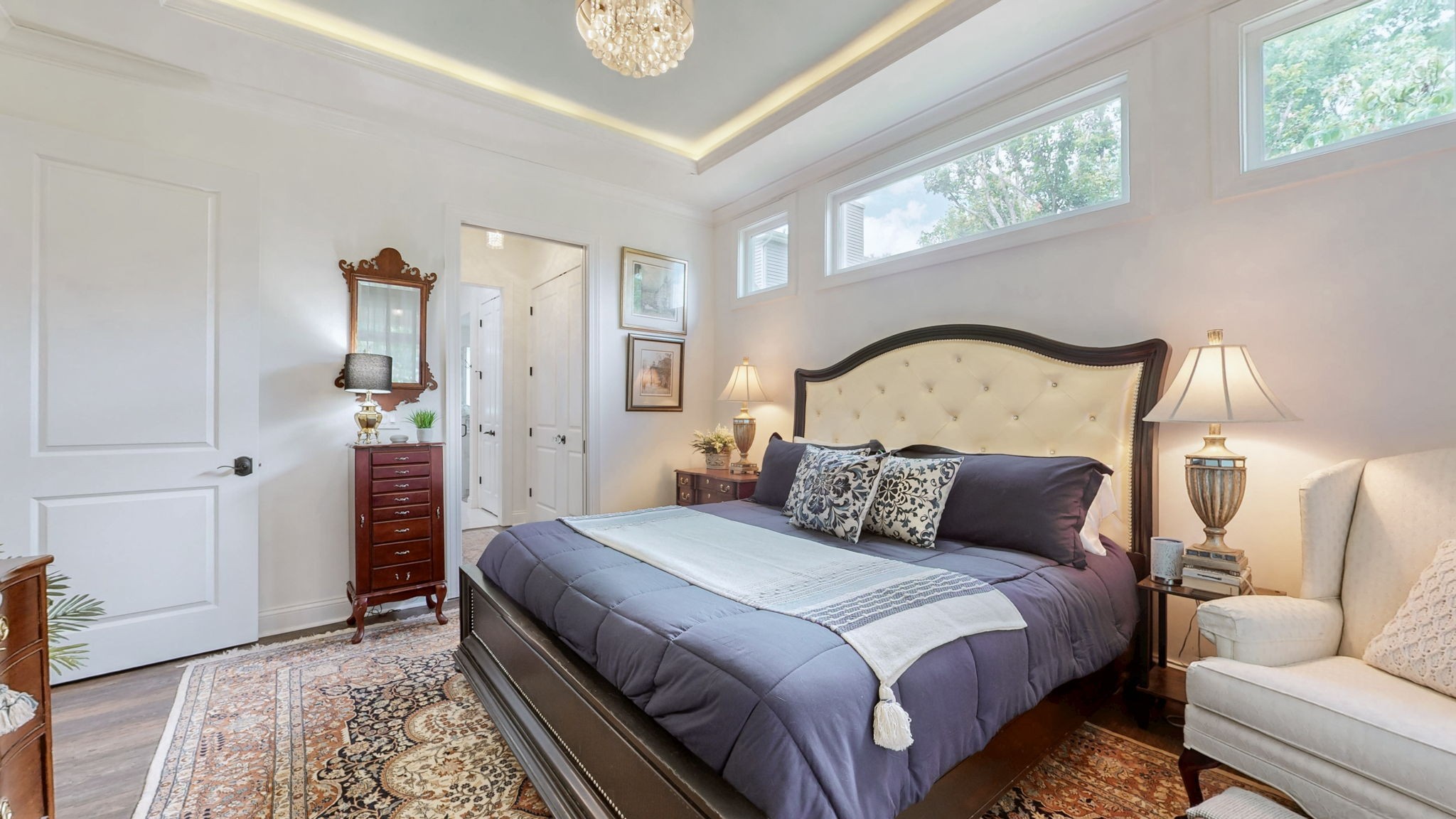 552 Overview Ln