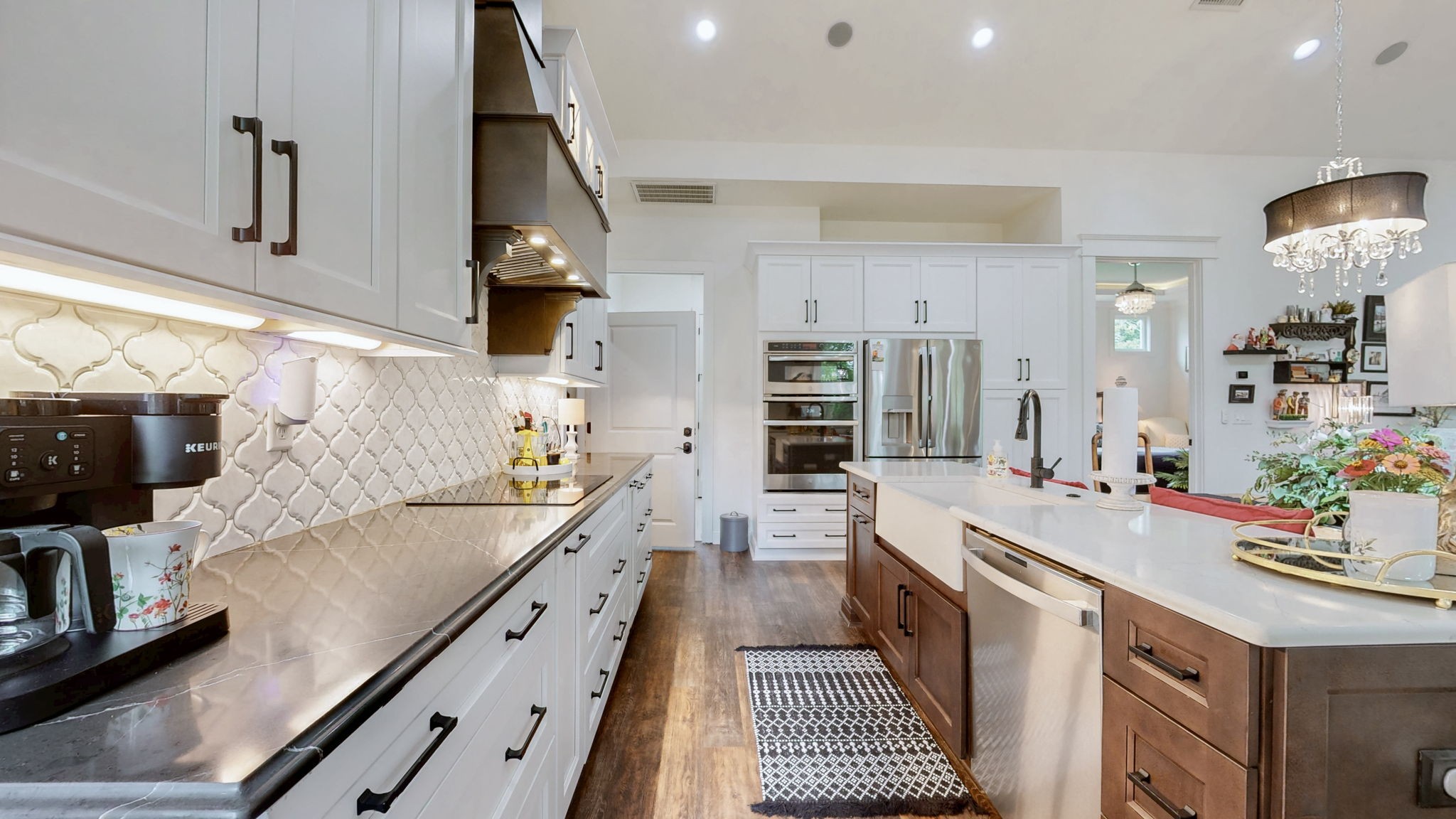 552 Overview Ln