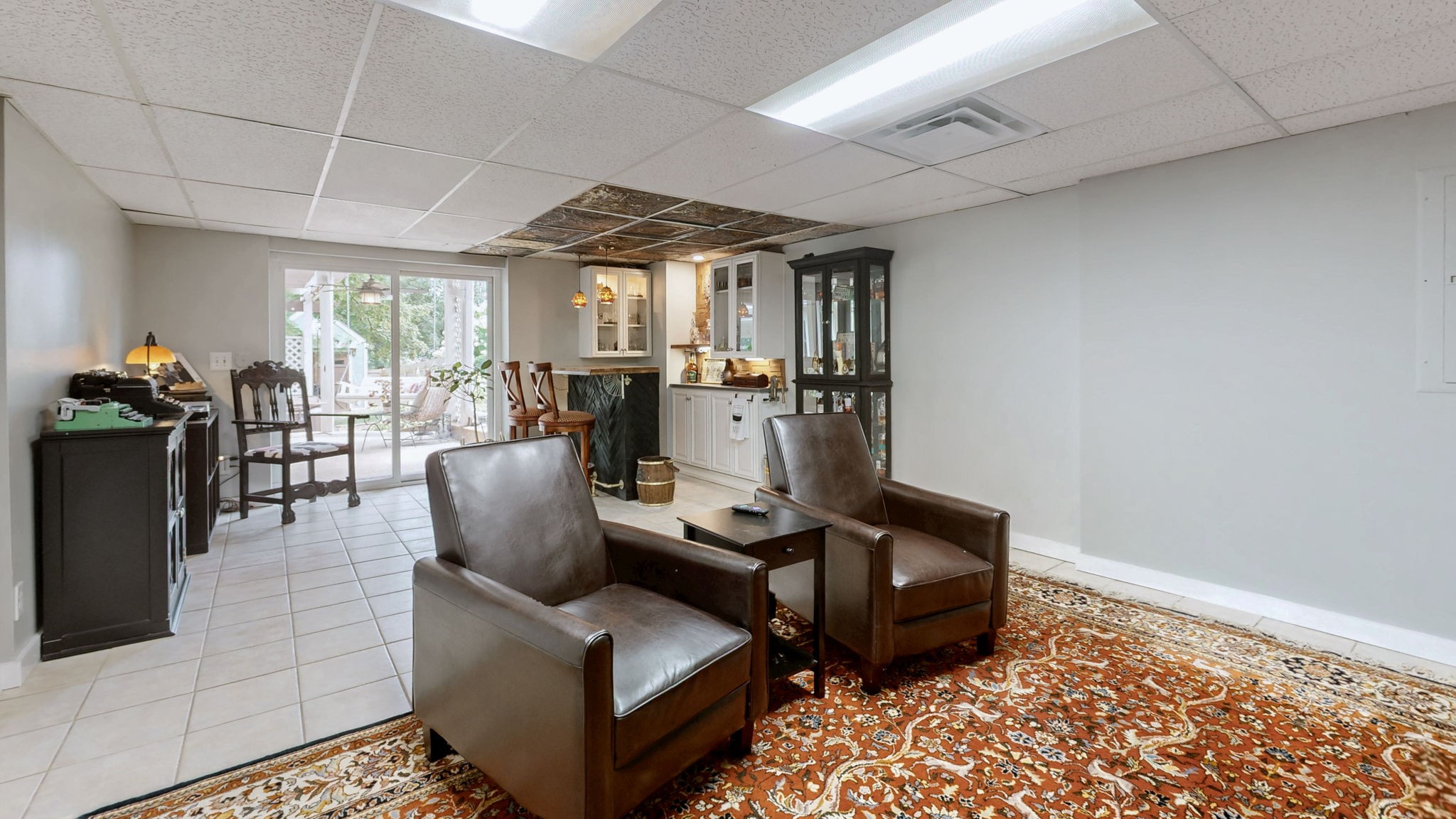 552 Overview Ln