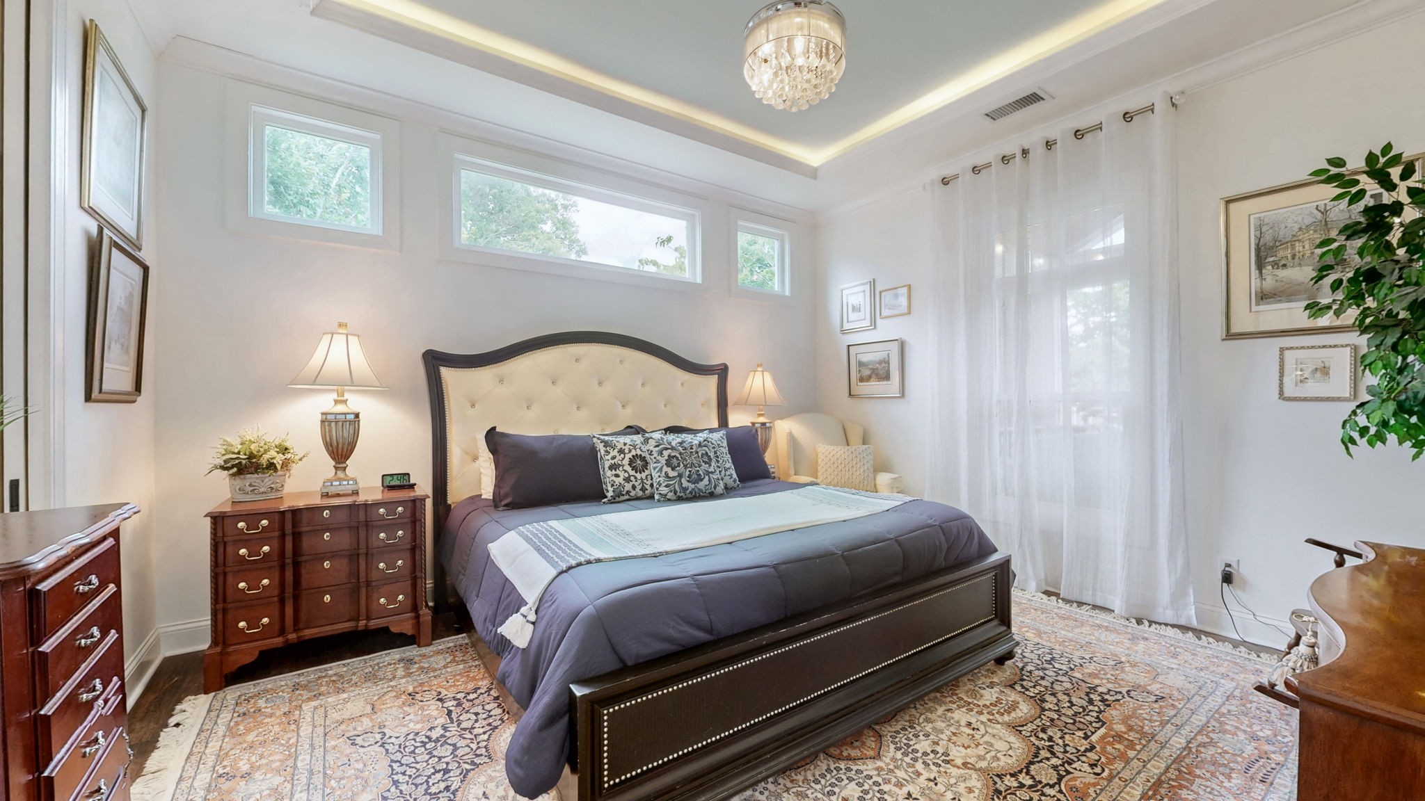 552 Overview Ln