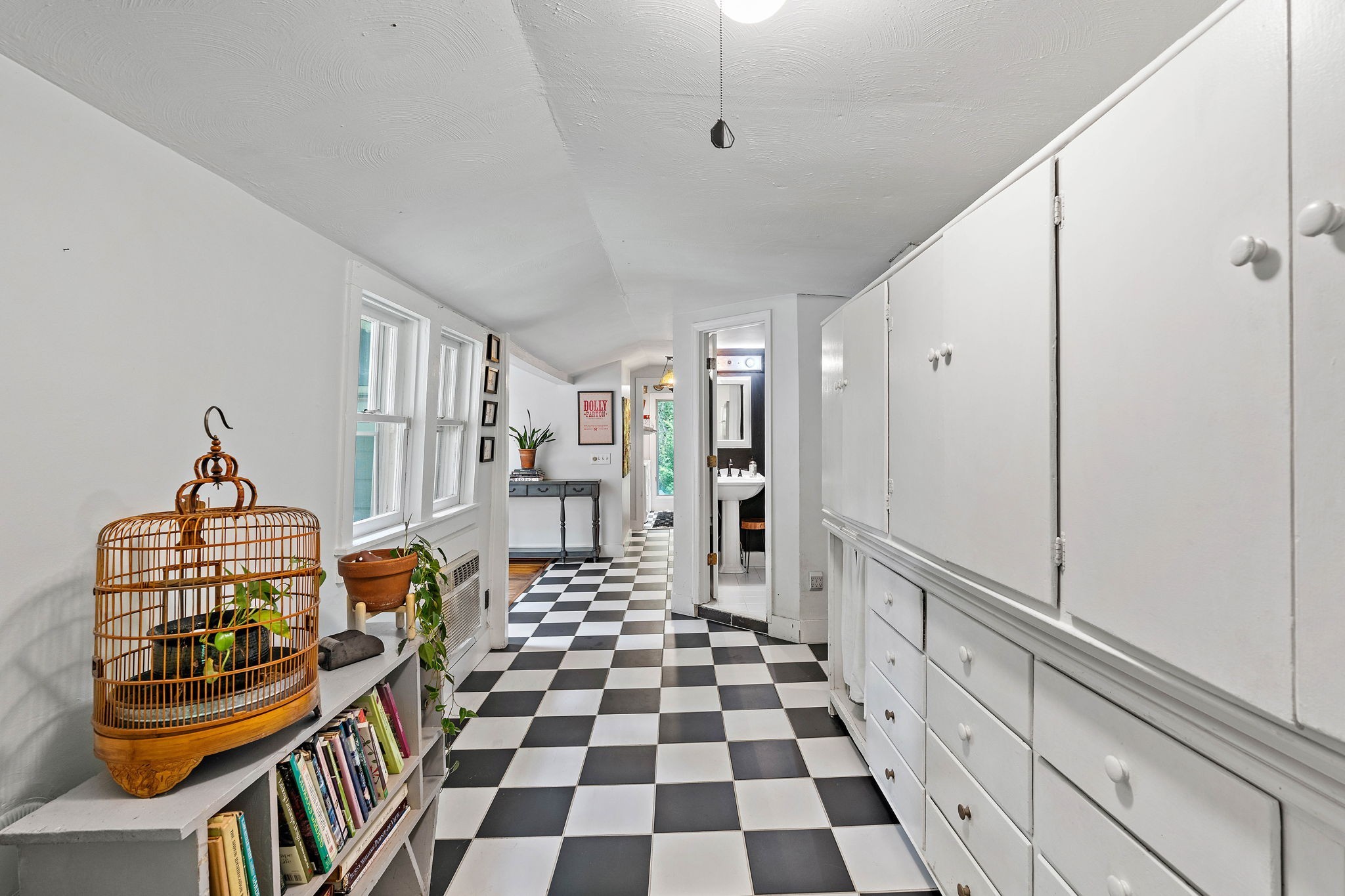5169 Eatons Creek Rd