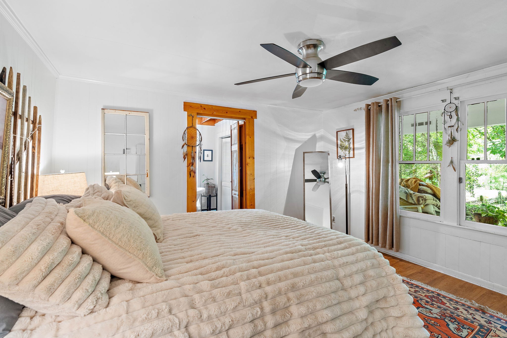 5169 Eatons Creek Rd