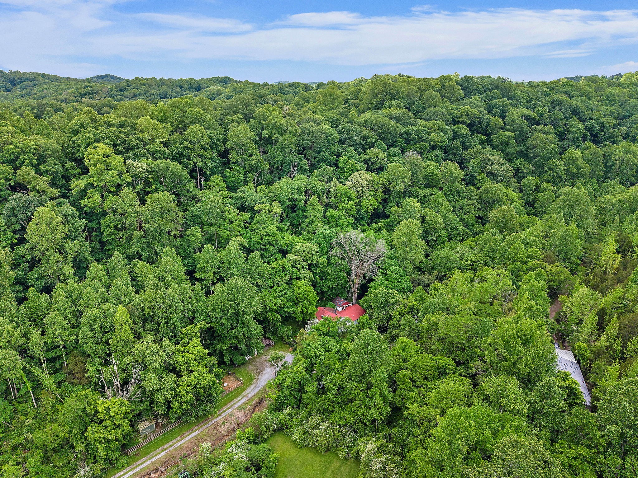 5169 Eatons Creek Rd