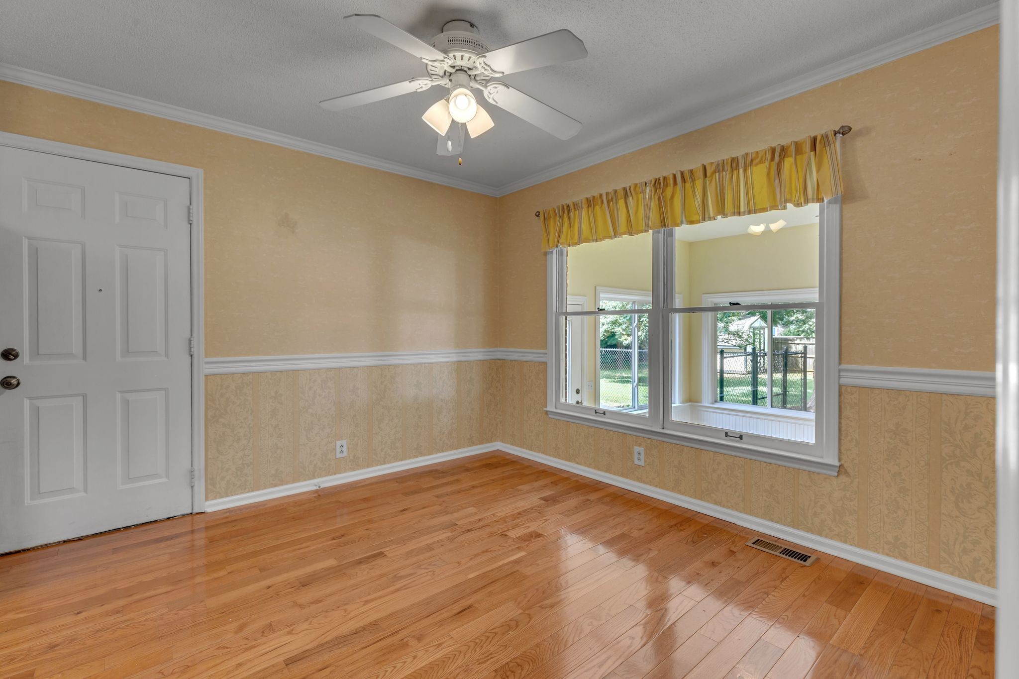 2507 Regency Park Dr