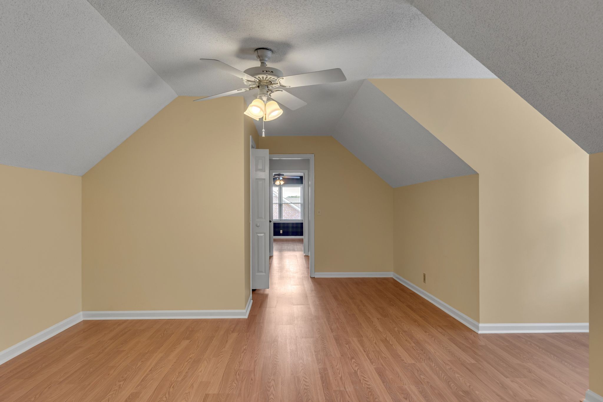 2507 Regency Park Dr