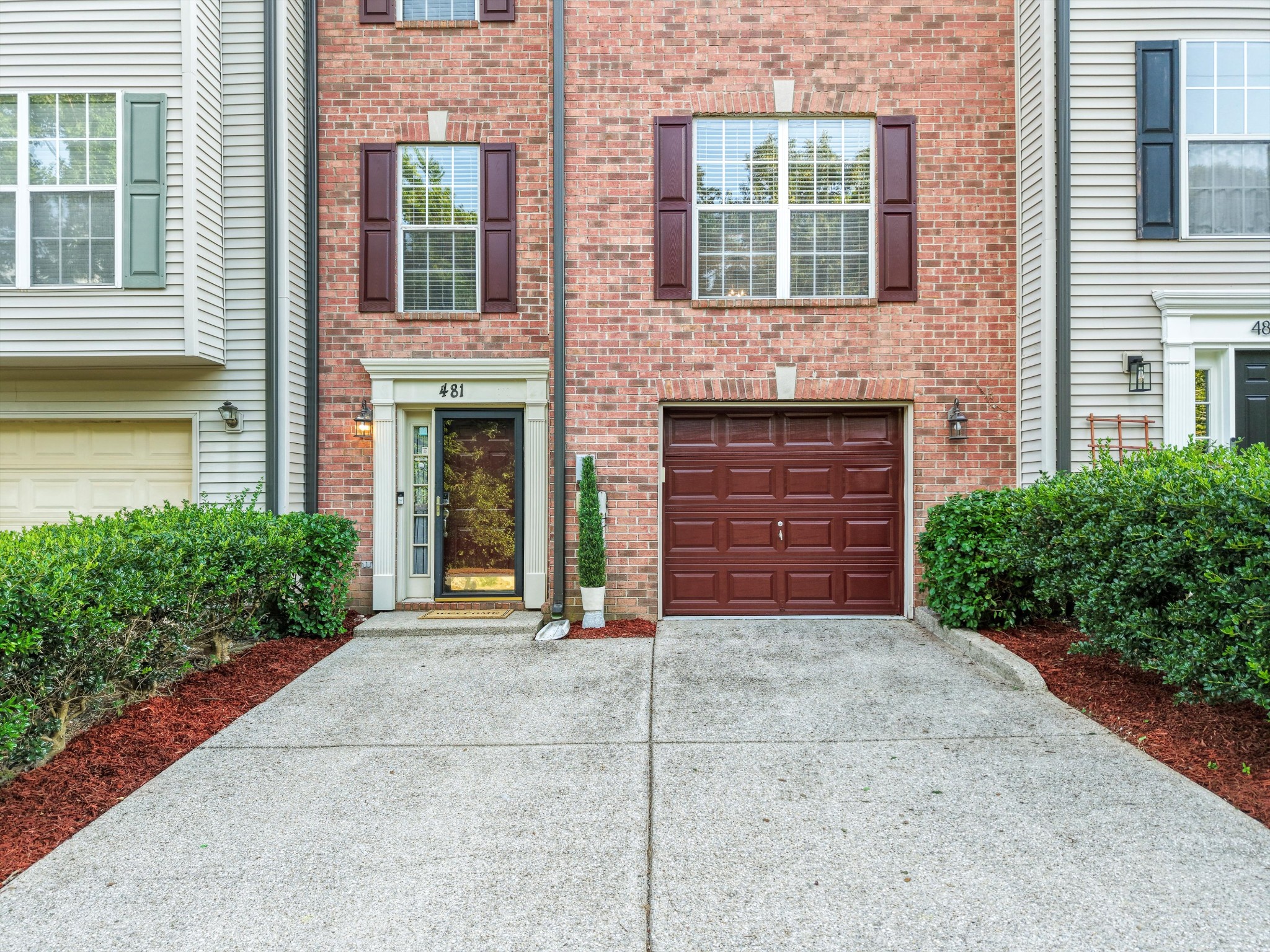 481 Huntington Ridge Dr