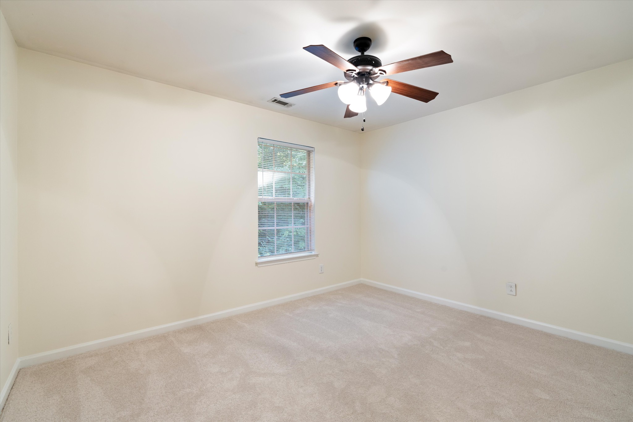 481 Huntington Ridge Dr