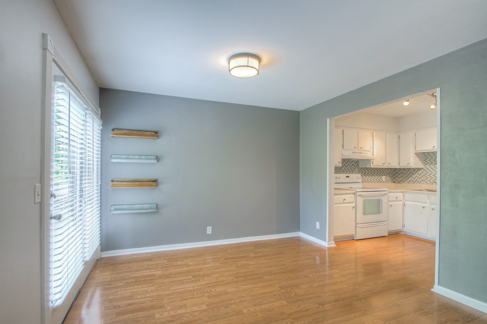 104 Doral Ct