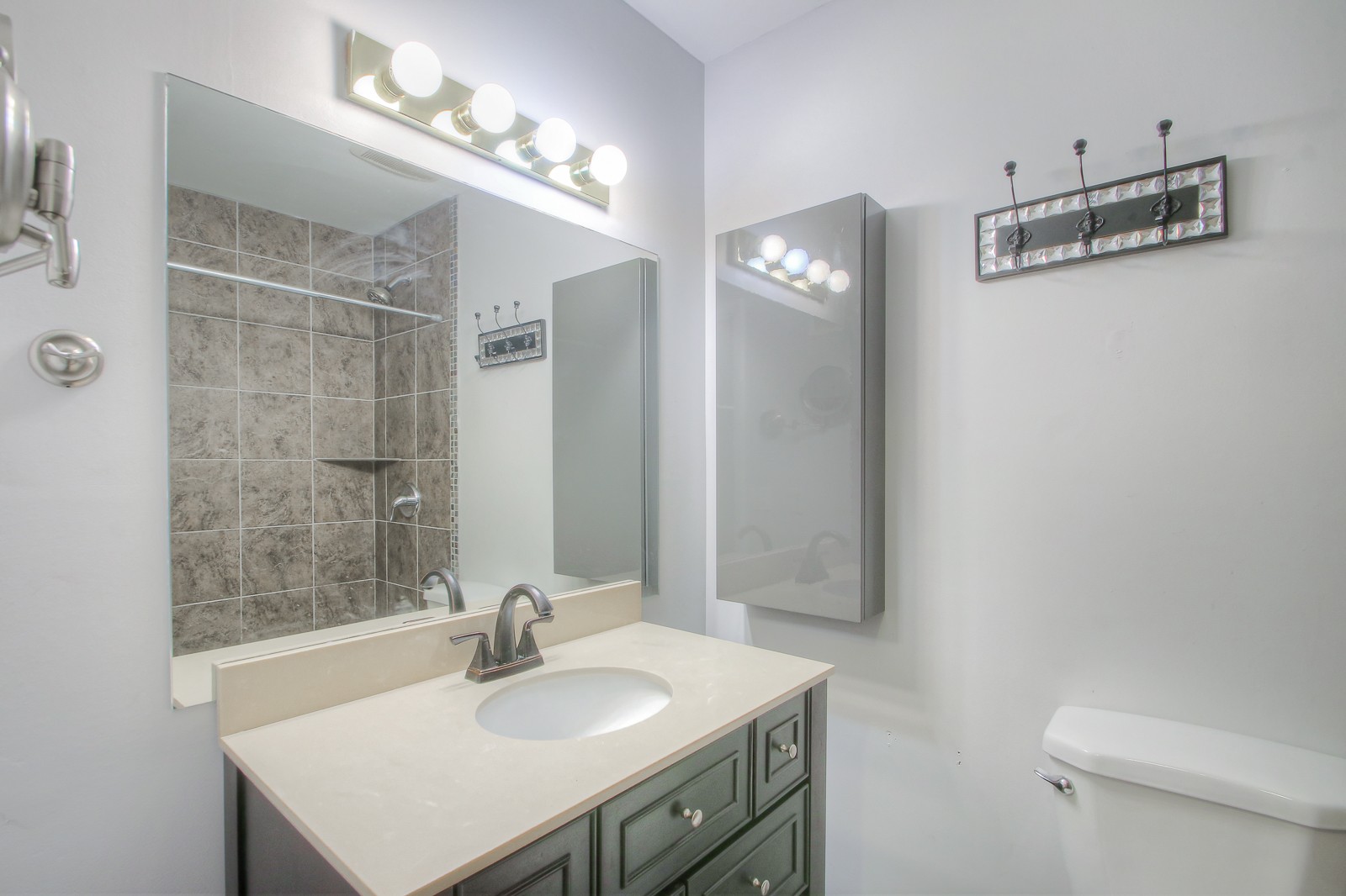 104 Doral Ct