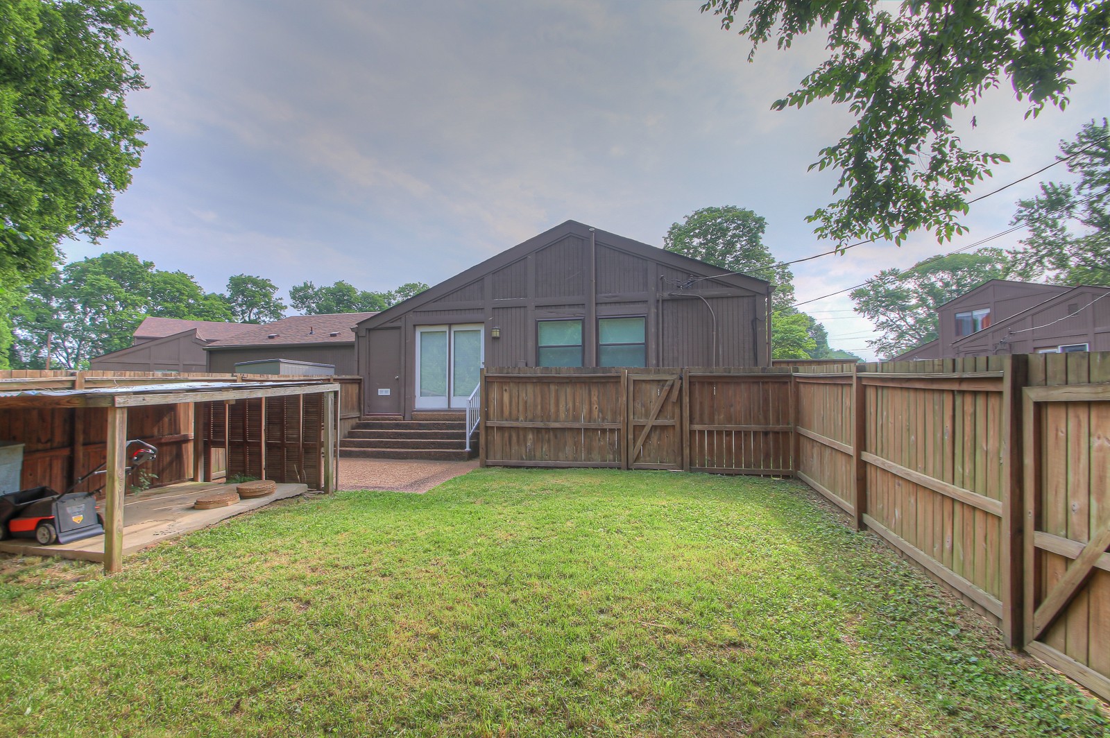 104 Doral Ct