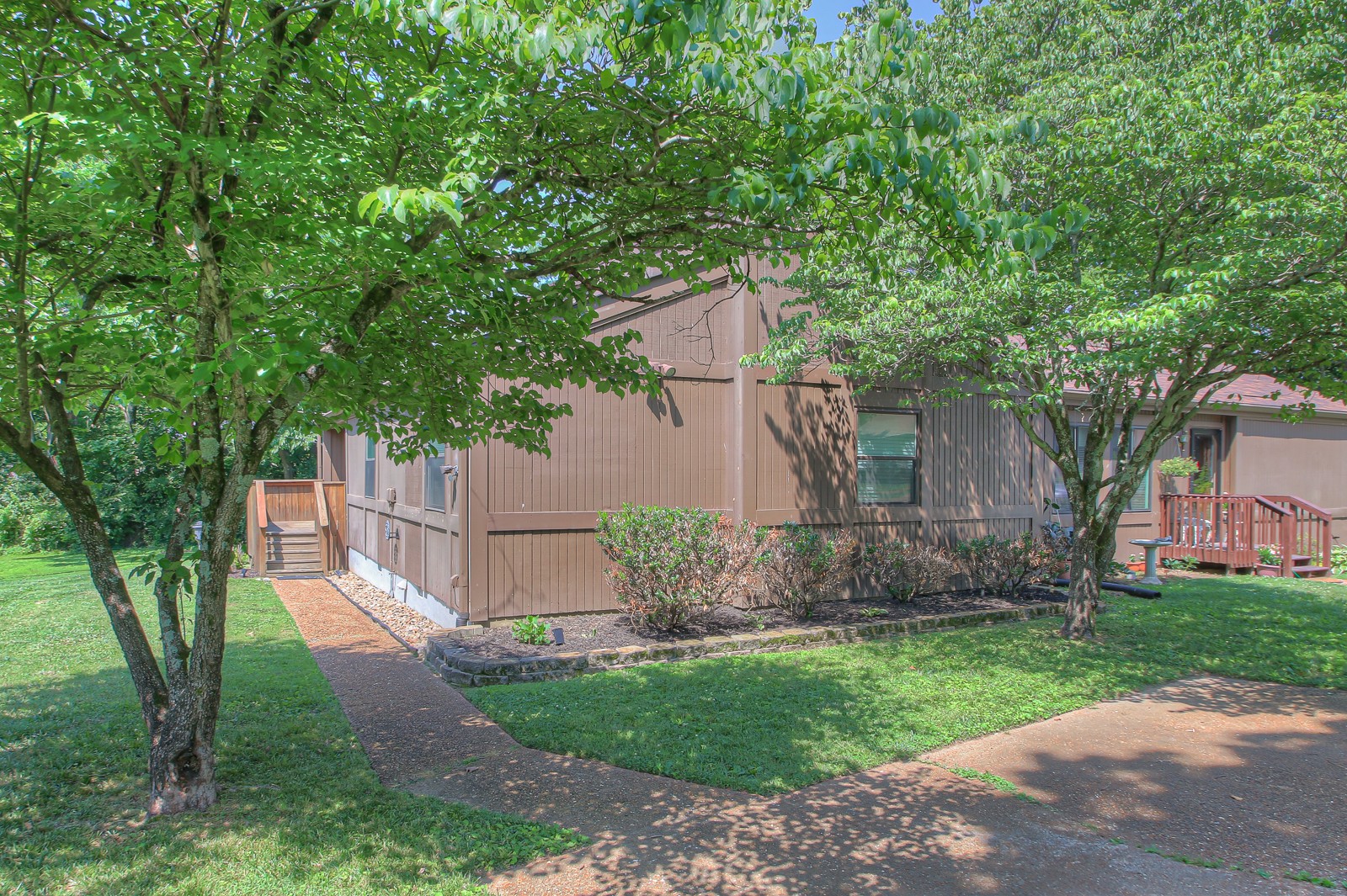 104 Doral Ct
