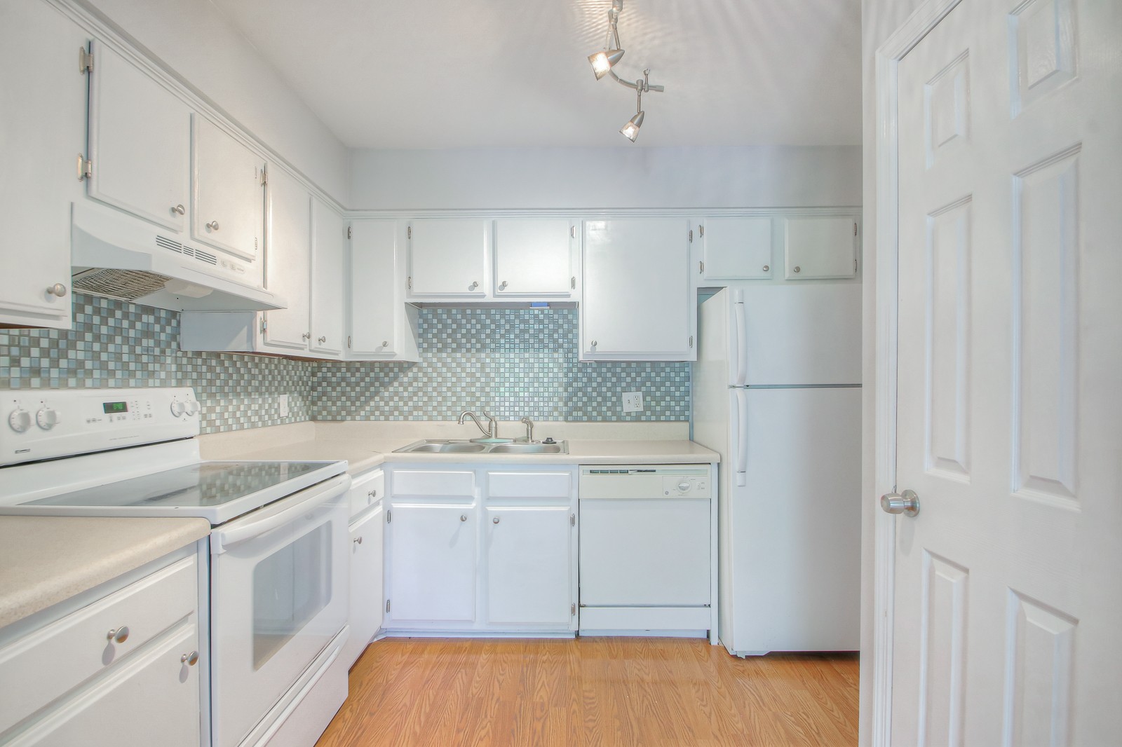 104 Doral Ct