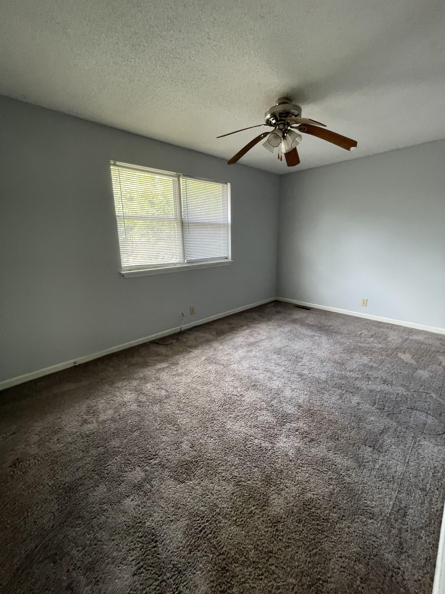 1430 E Main St