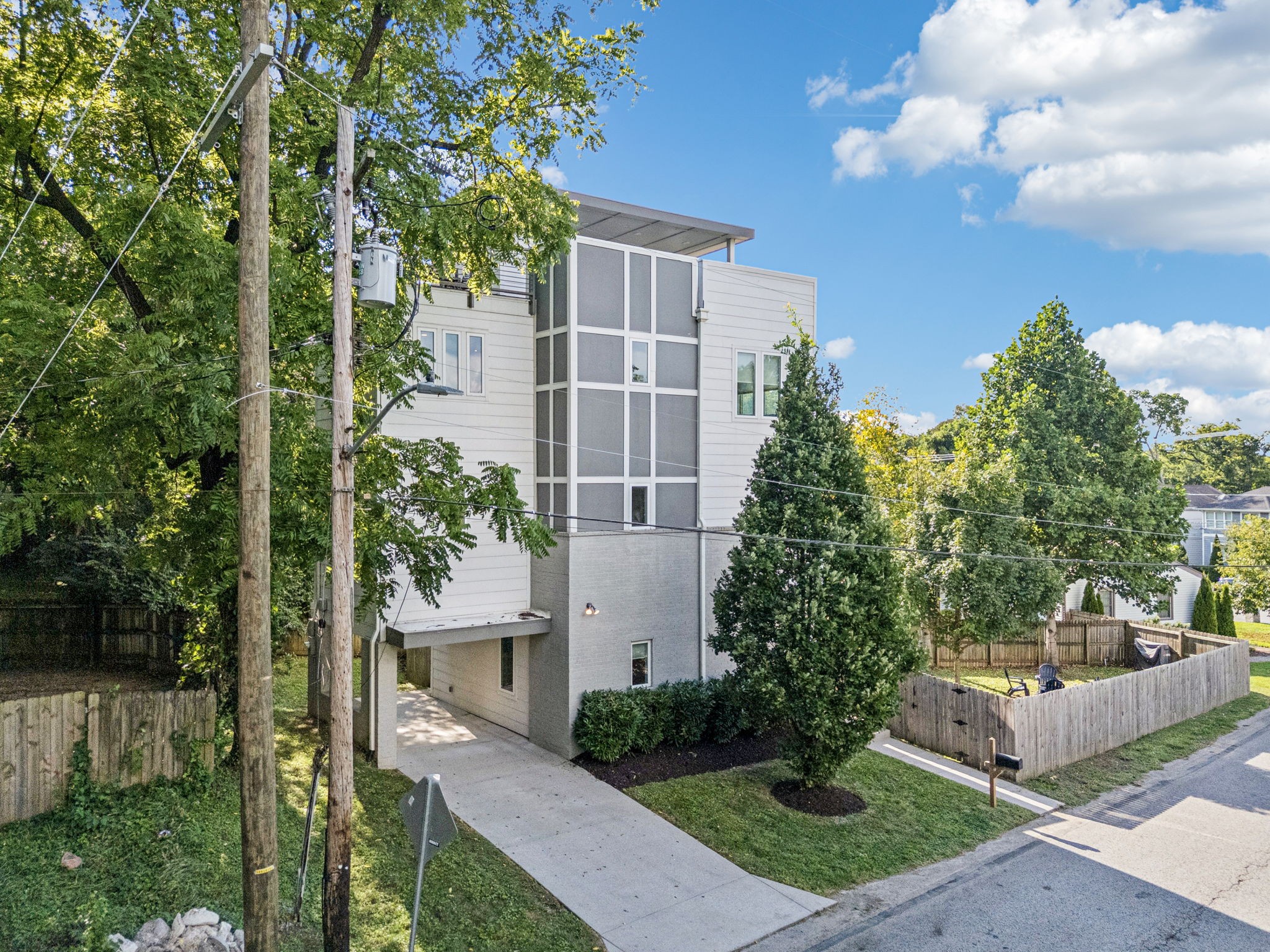 1410 Chapel Ave