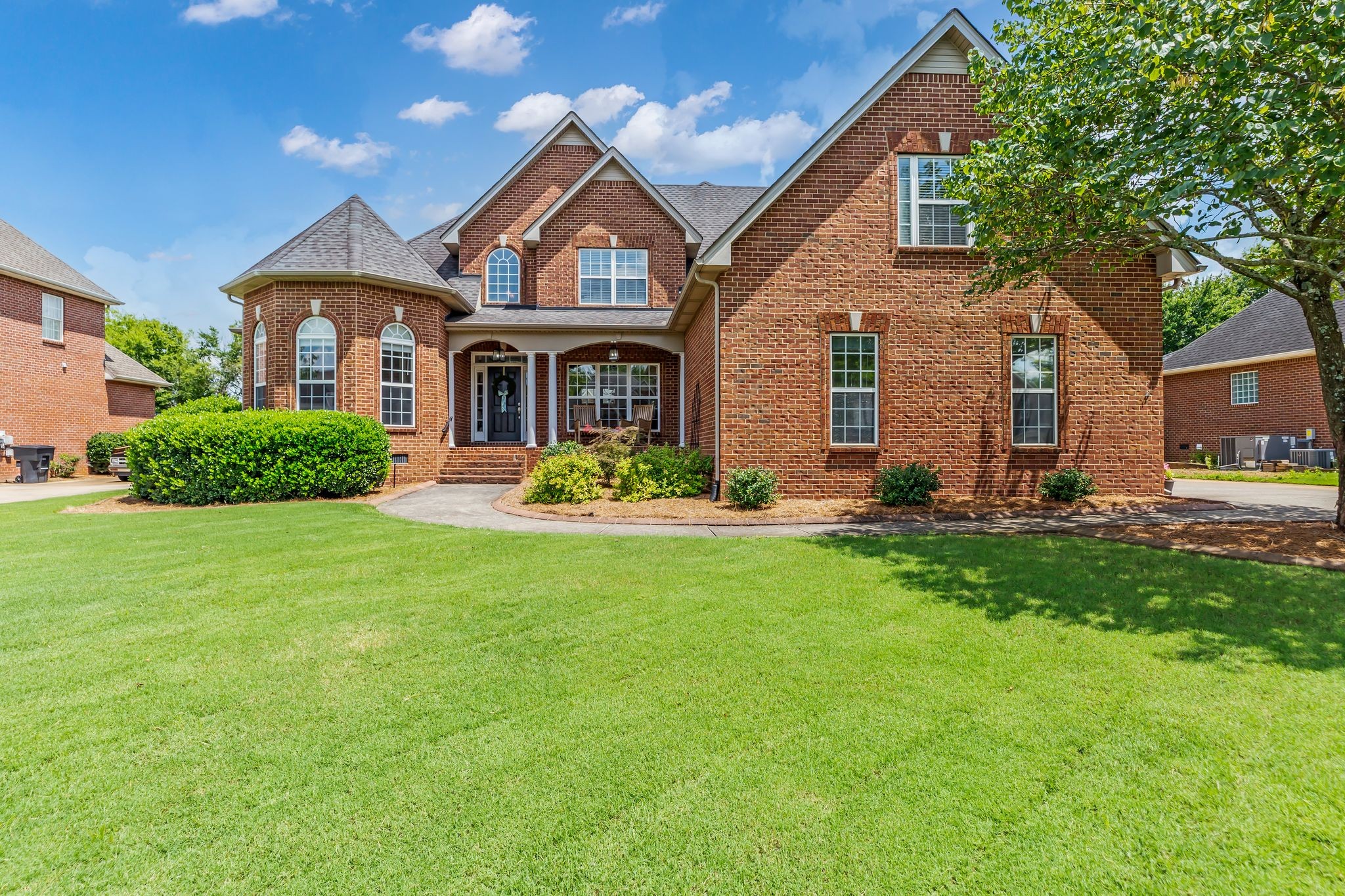 2932 Caraway Dr