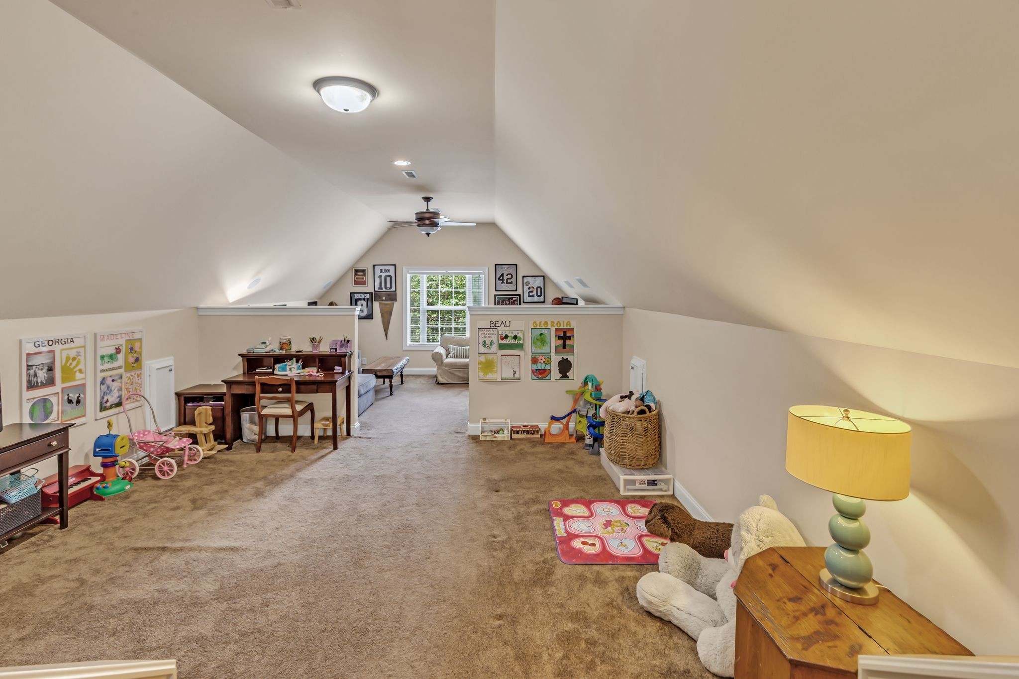 2932 Caraway Dr