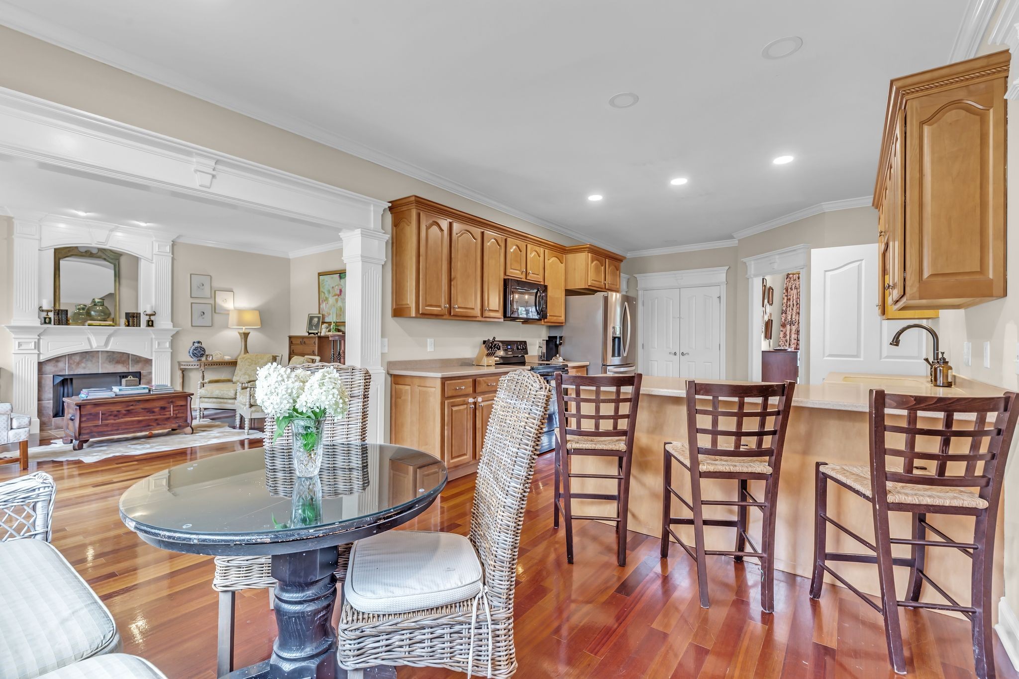 2932 Caraway Dr