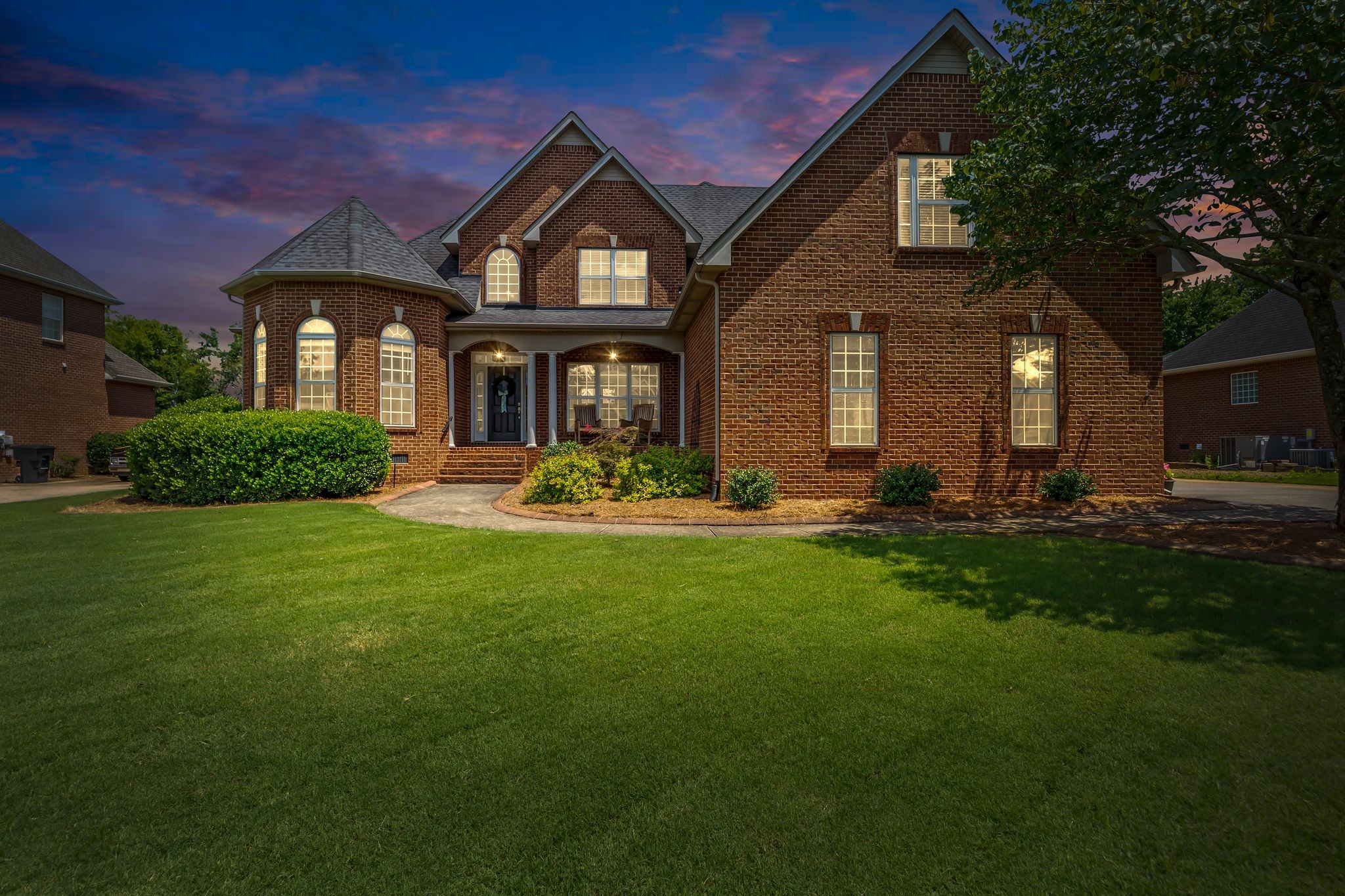 2932 Caraway Dr