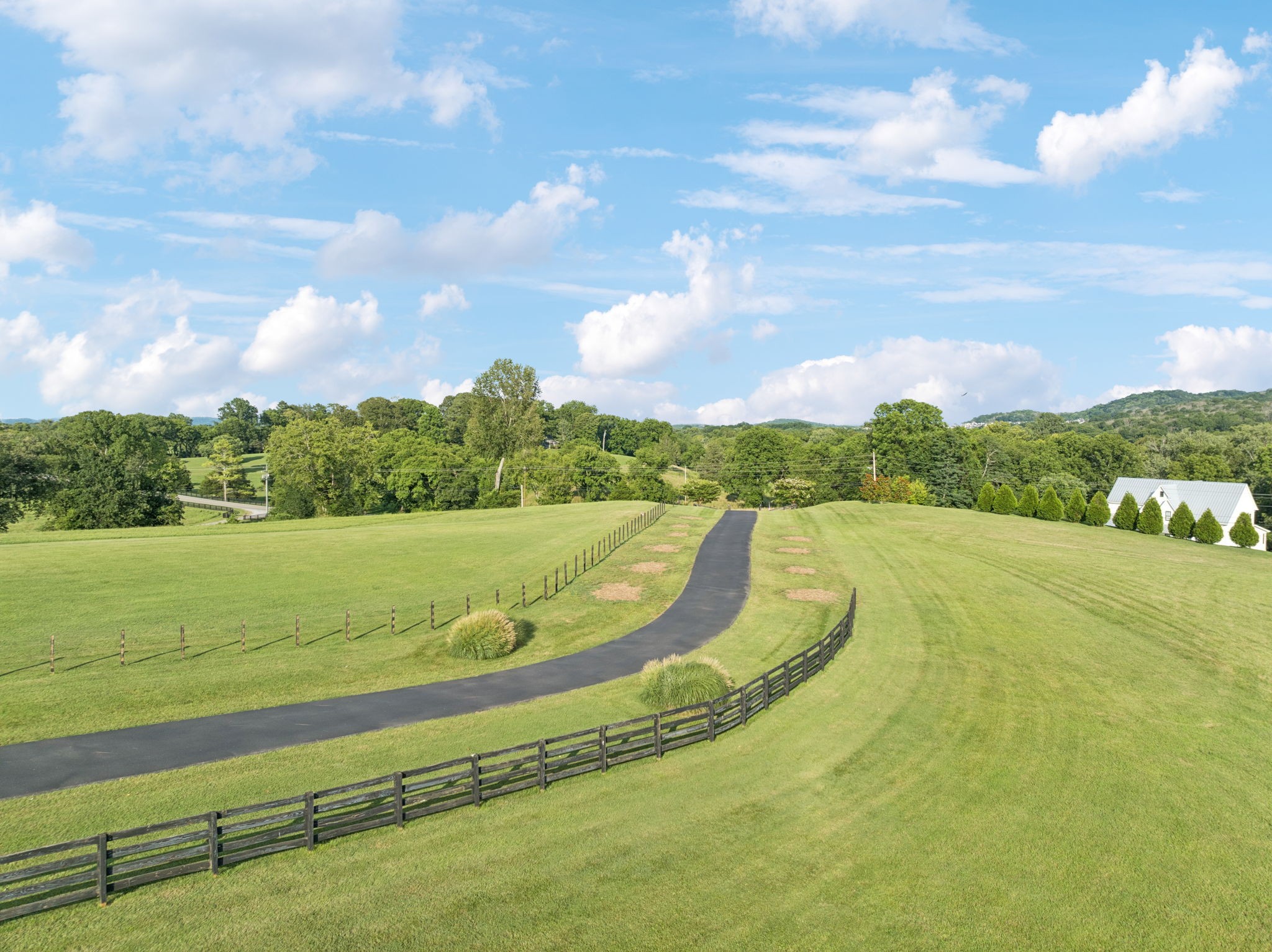 2022 Old Hillsboro Rd