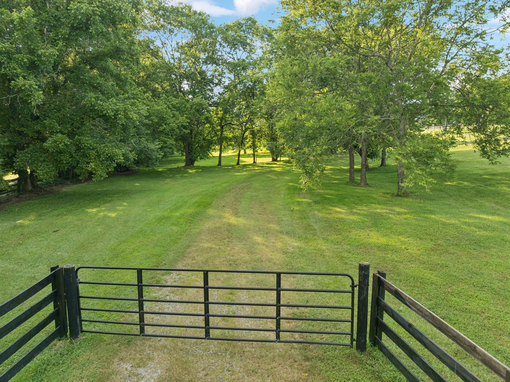 2022 Old Hillsboro Rd