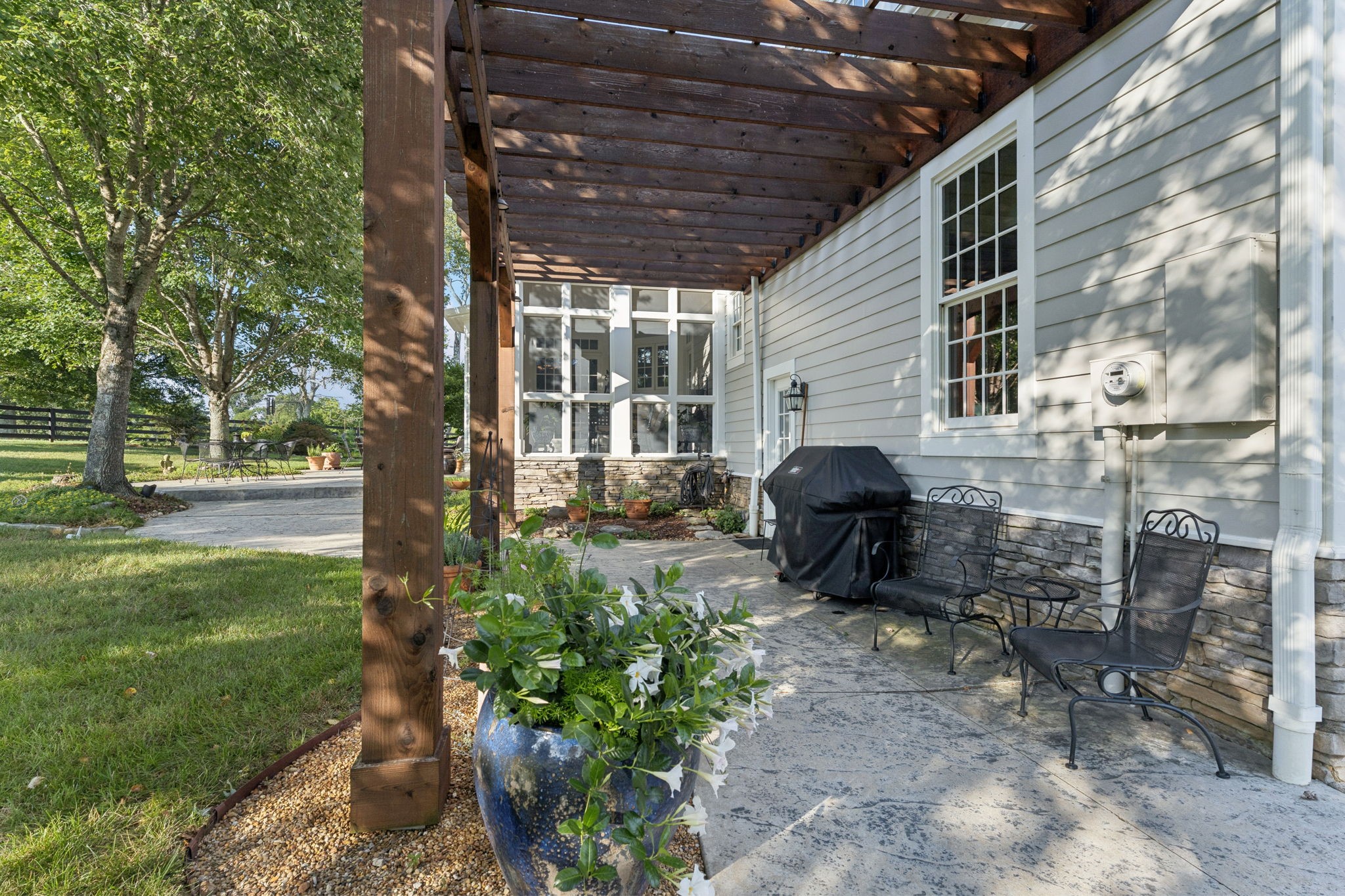 2022 Old Hillsboro Rd