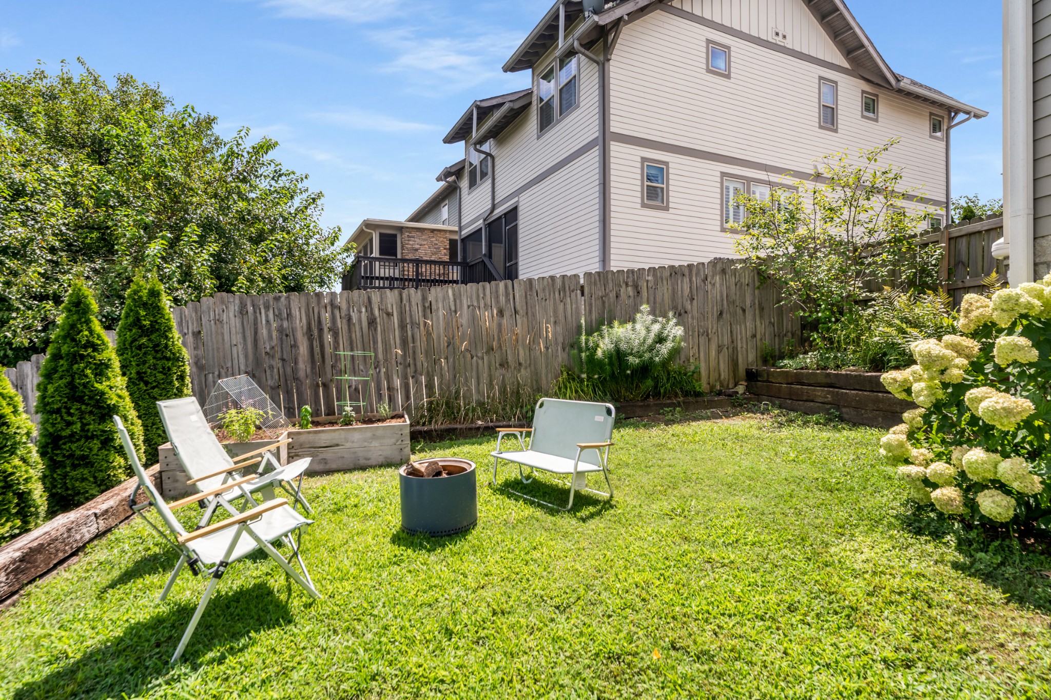 2705 Greenside Pl