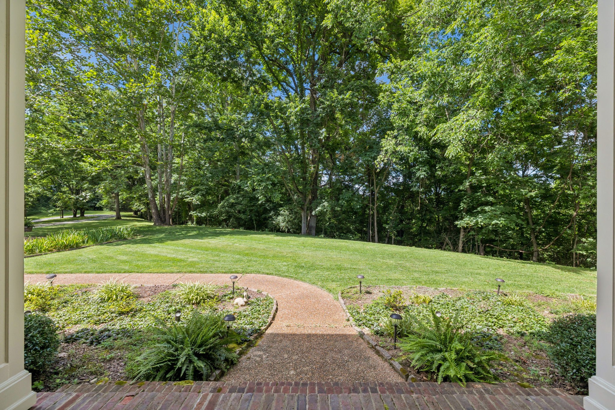 605 Natchez Bend Road