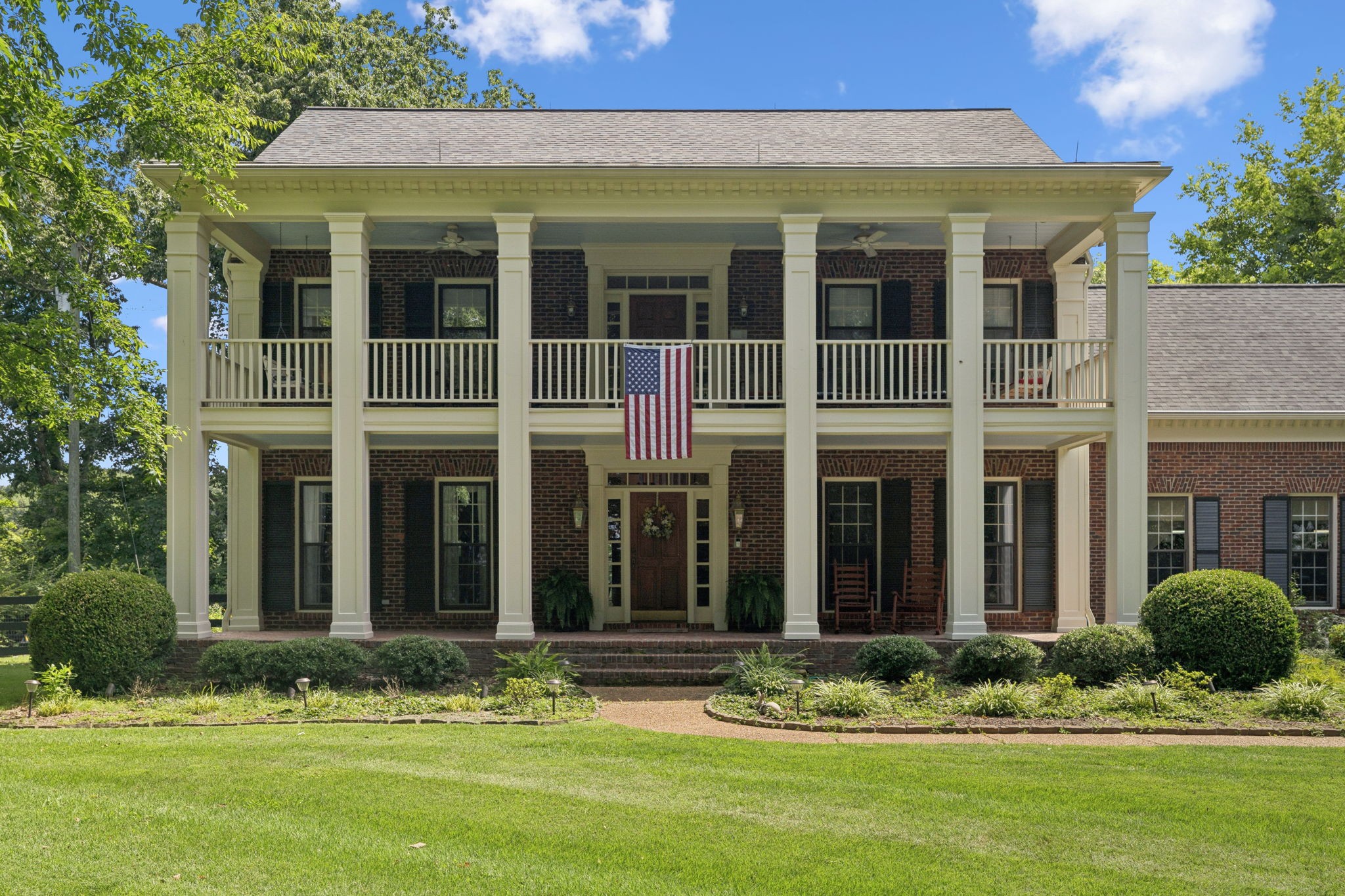 605 Natchez Bend Road