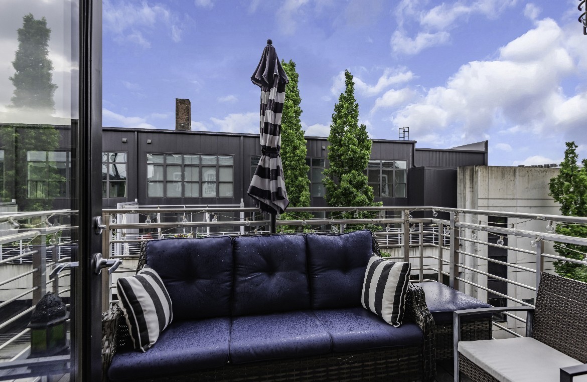 1350 Rosa L Parks Blvd Unit: 463
