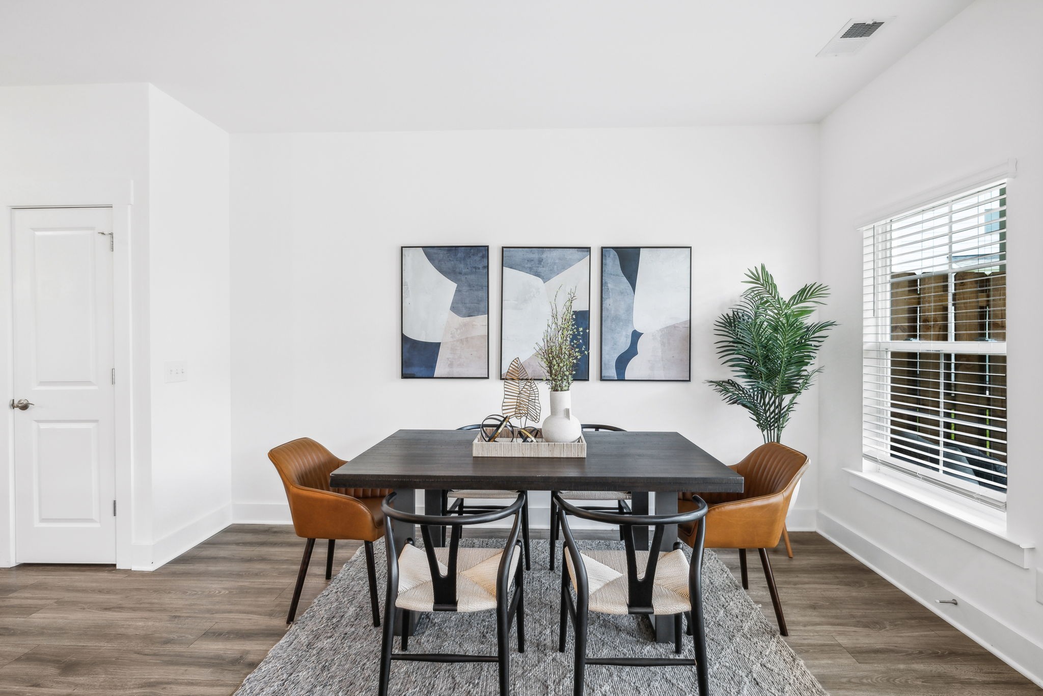 1091 Sweetleaf Dr