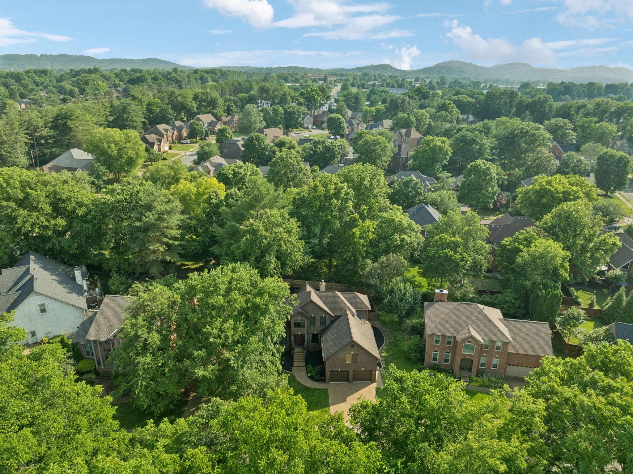 109 Grove Ln