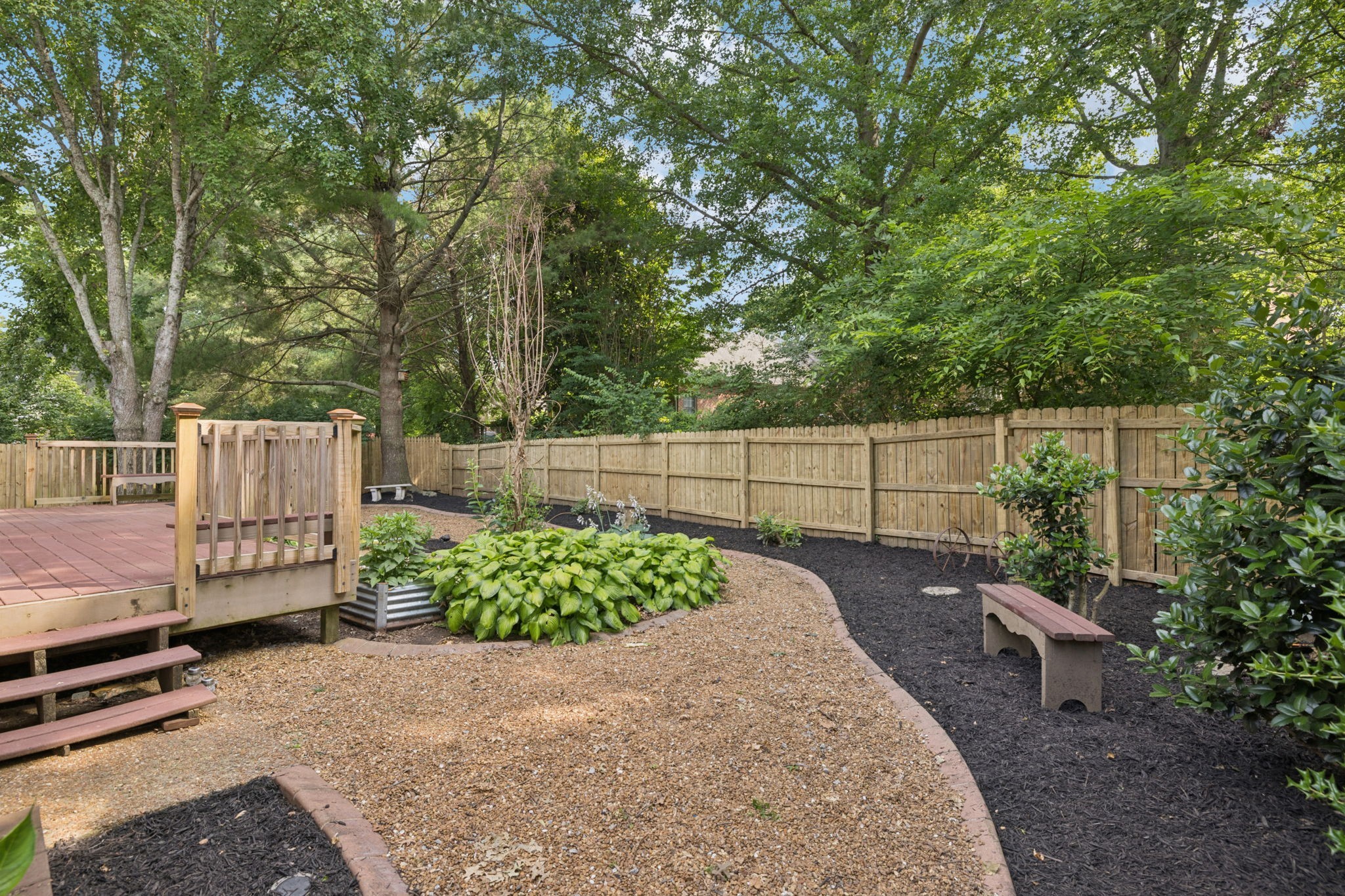 109 Grove Ln